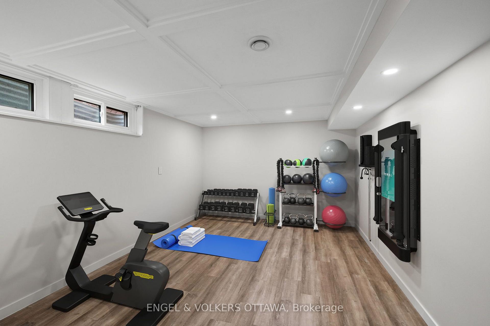 Photo 36 of 50 Solva Drive, Ottawa, Crystal Beach — HOMEH