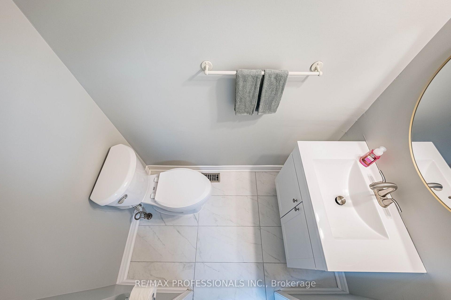 Photo 21 of Unit 23, 2004 Glenada Crescent, Oakville, Wedgewood Creek — HOMEH