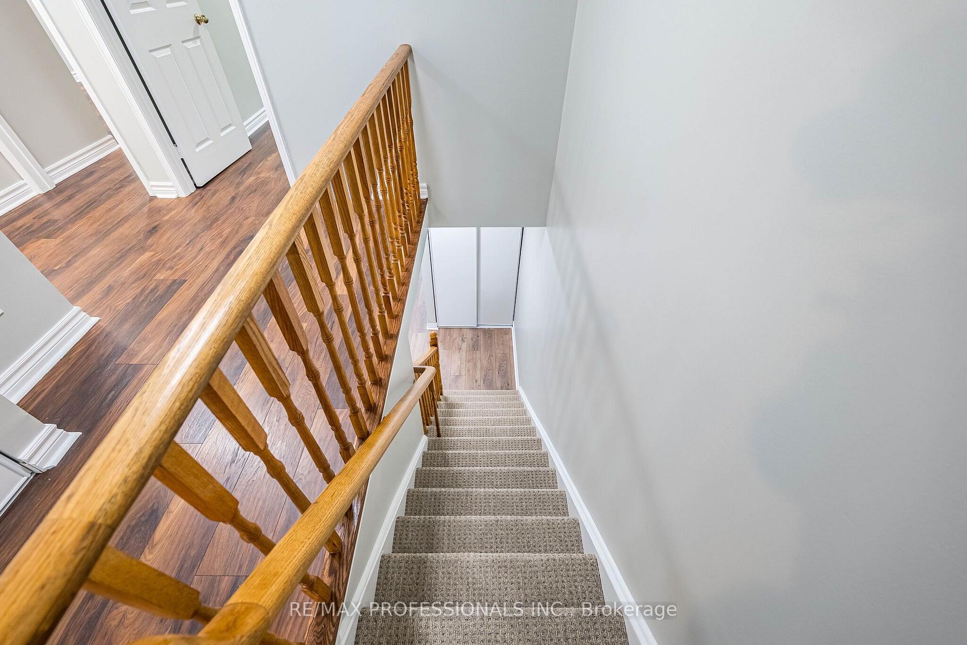 Photo 22 of Unit 23, 2004 Glenada Crescent, Oakville, Wedgewood Creek — HOMEH