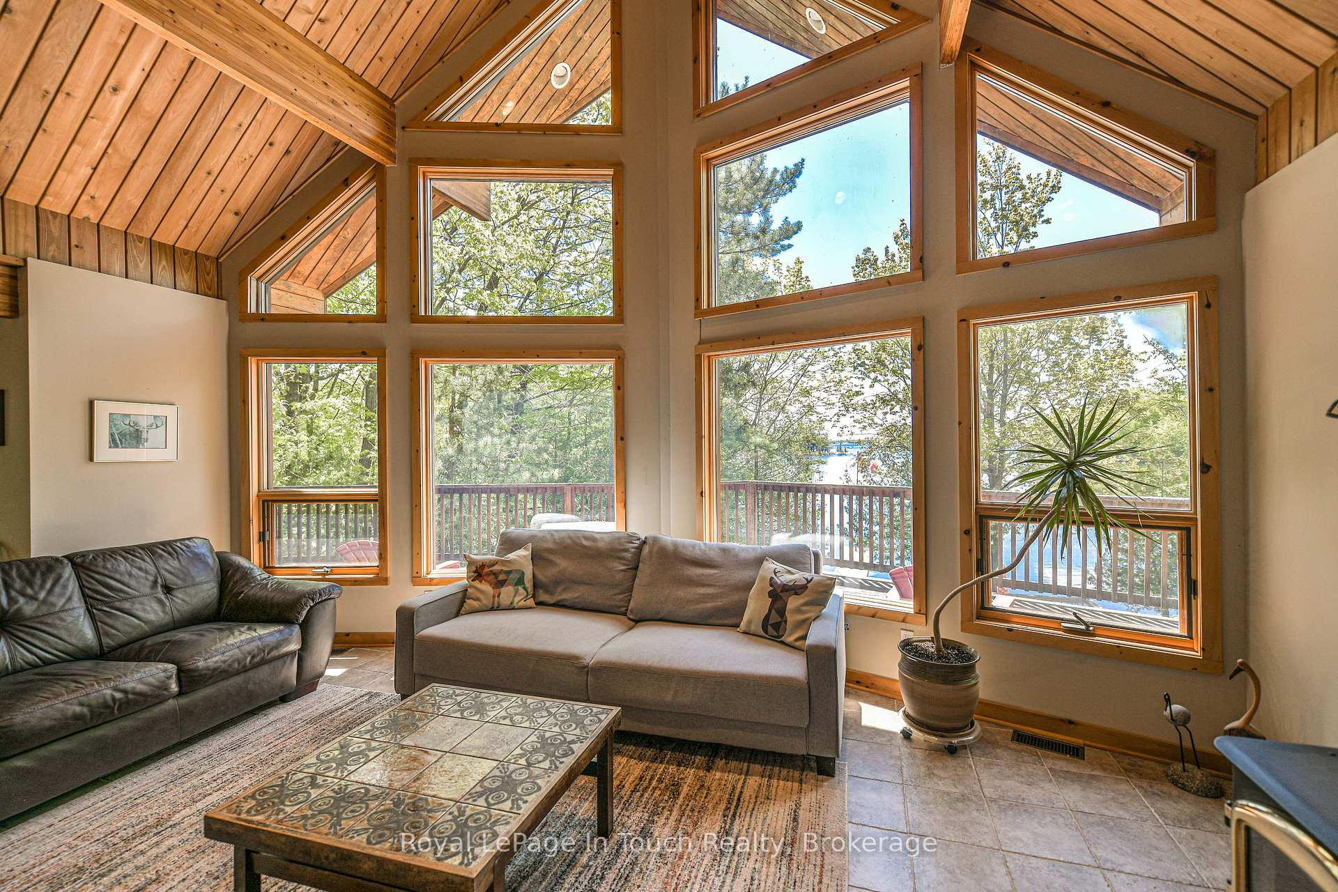 Photo 8 of 96 Millard Drive, Georgian Bay, Baxter — HOMEH