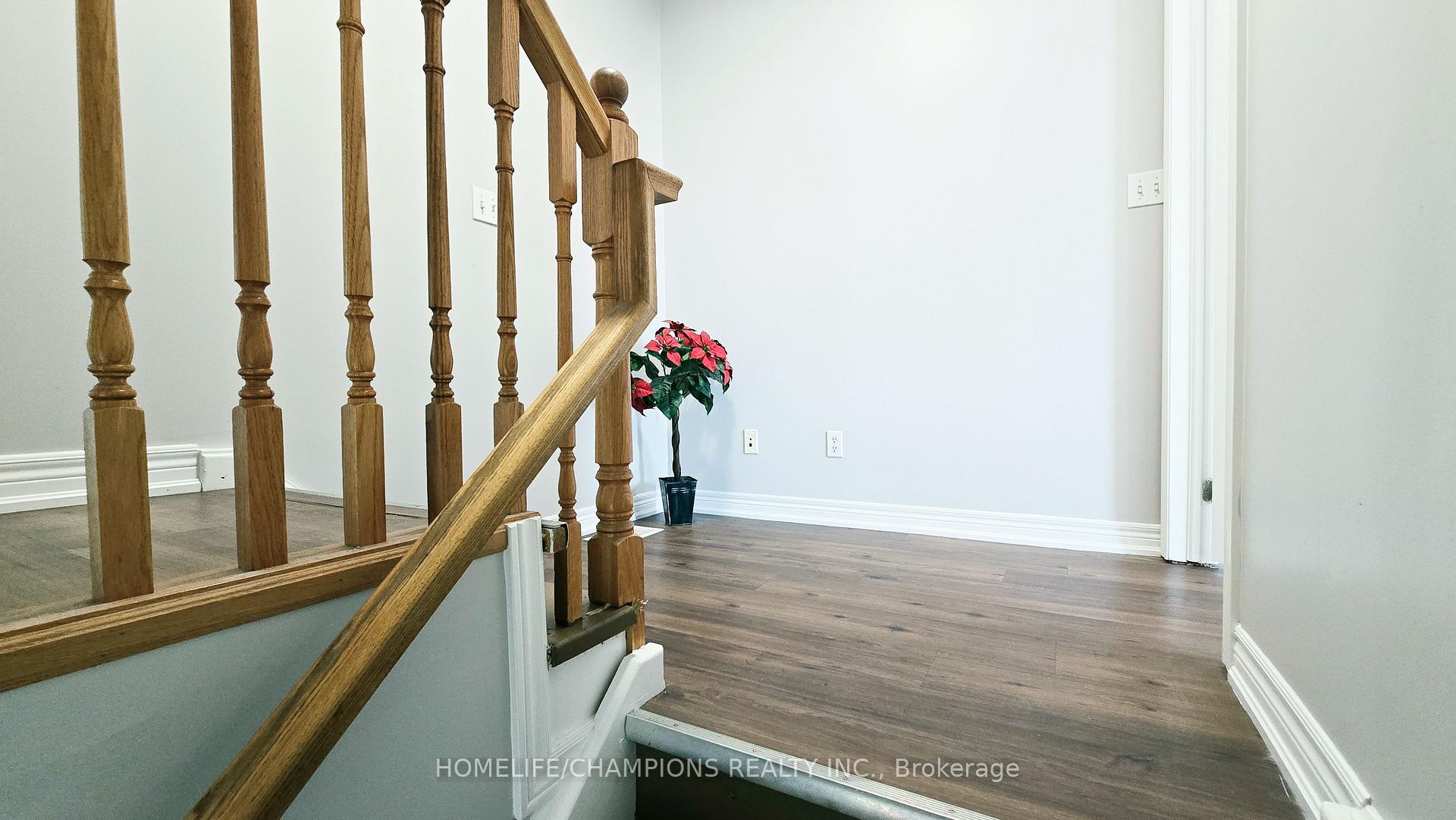 Photo 30 of 159 Snowdrop Crescent, Kitchener, Larentian West — HOMEH