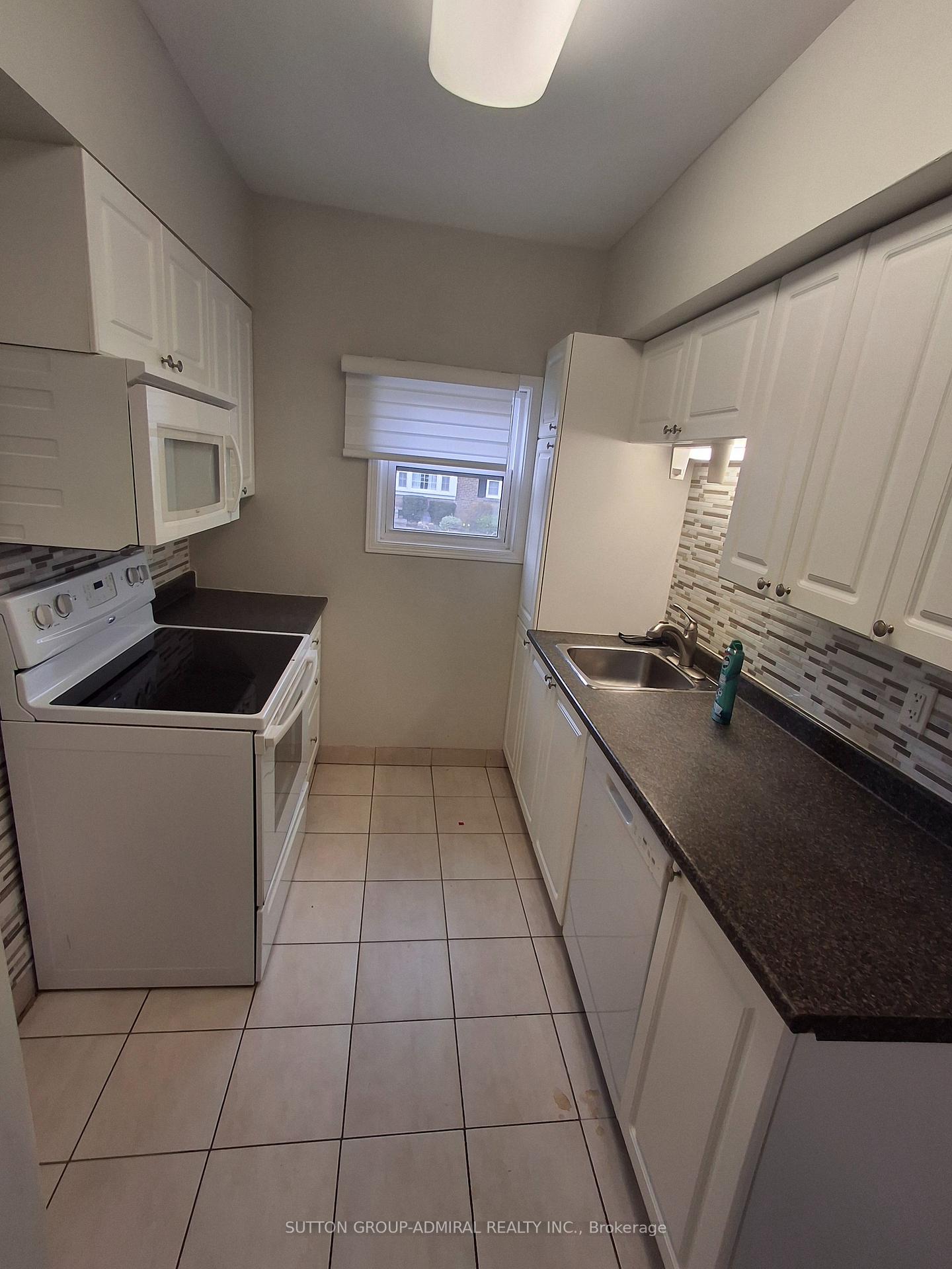 Photo 5 of Unit #1, 1220 Avenue Road, Toronto, Lawrence Park South — HOMEH