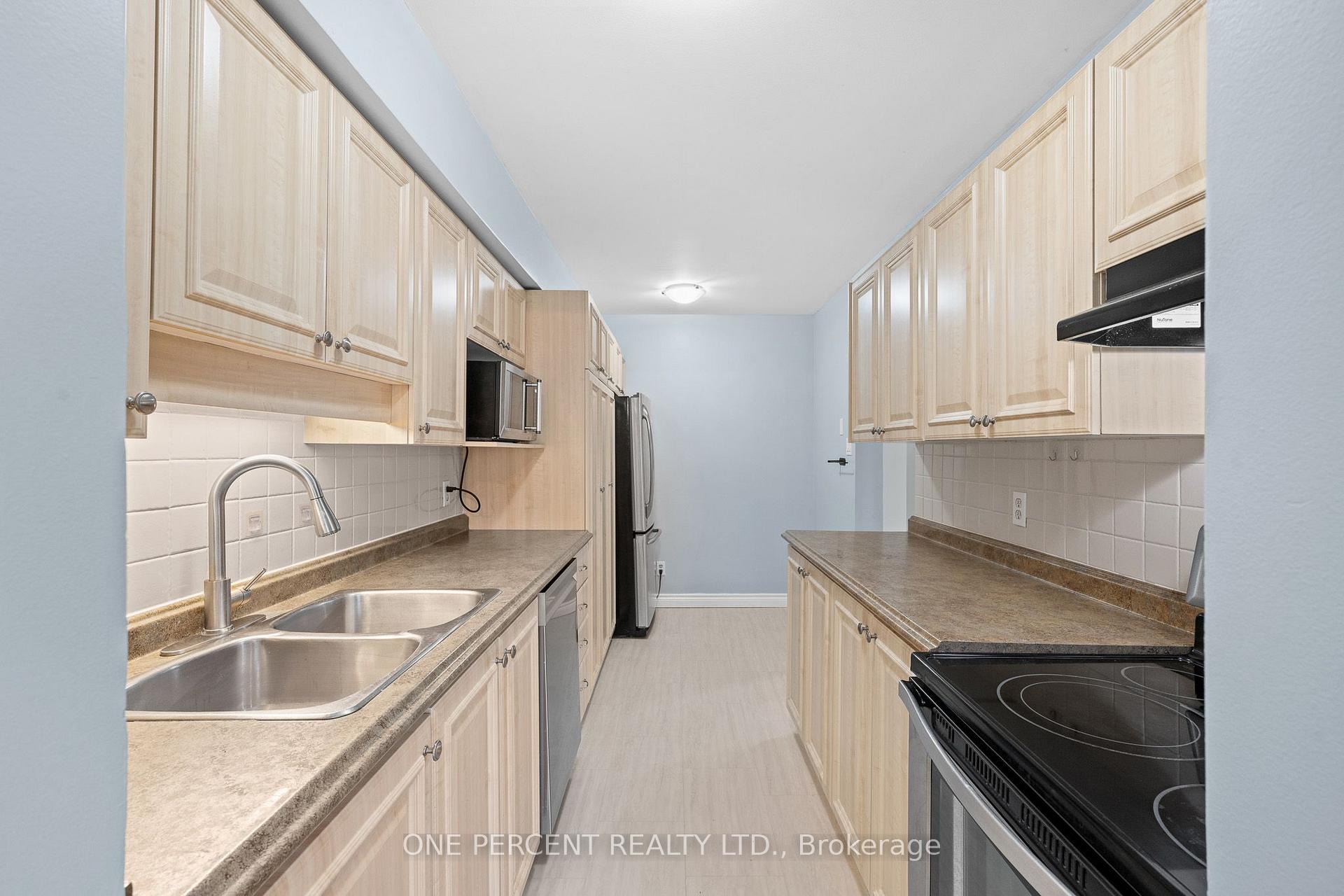 Photo 10 of 1599 Cheevers Crescent, Ottawa, Fallingbrook/Pineridge — HOMEH