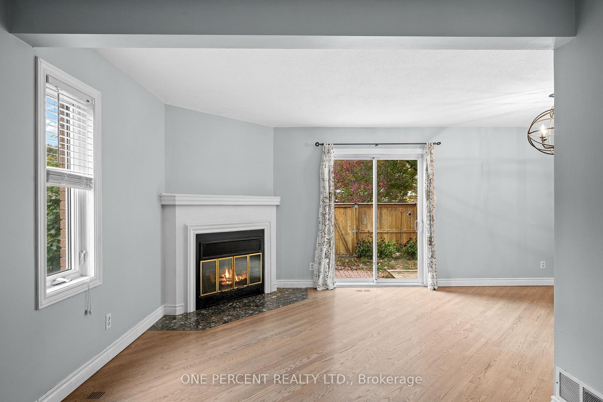Photo 12 of 1599 Cheevers Crescent, Ottawa, Fallingbrook/Pineridge — HOMEH