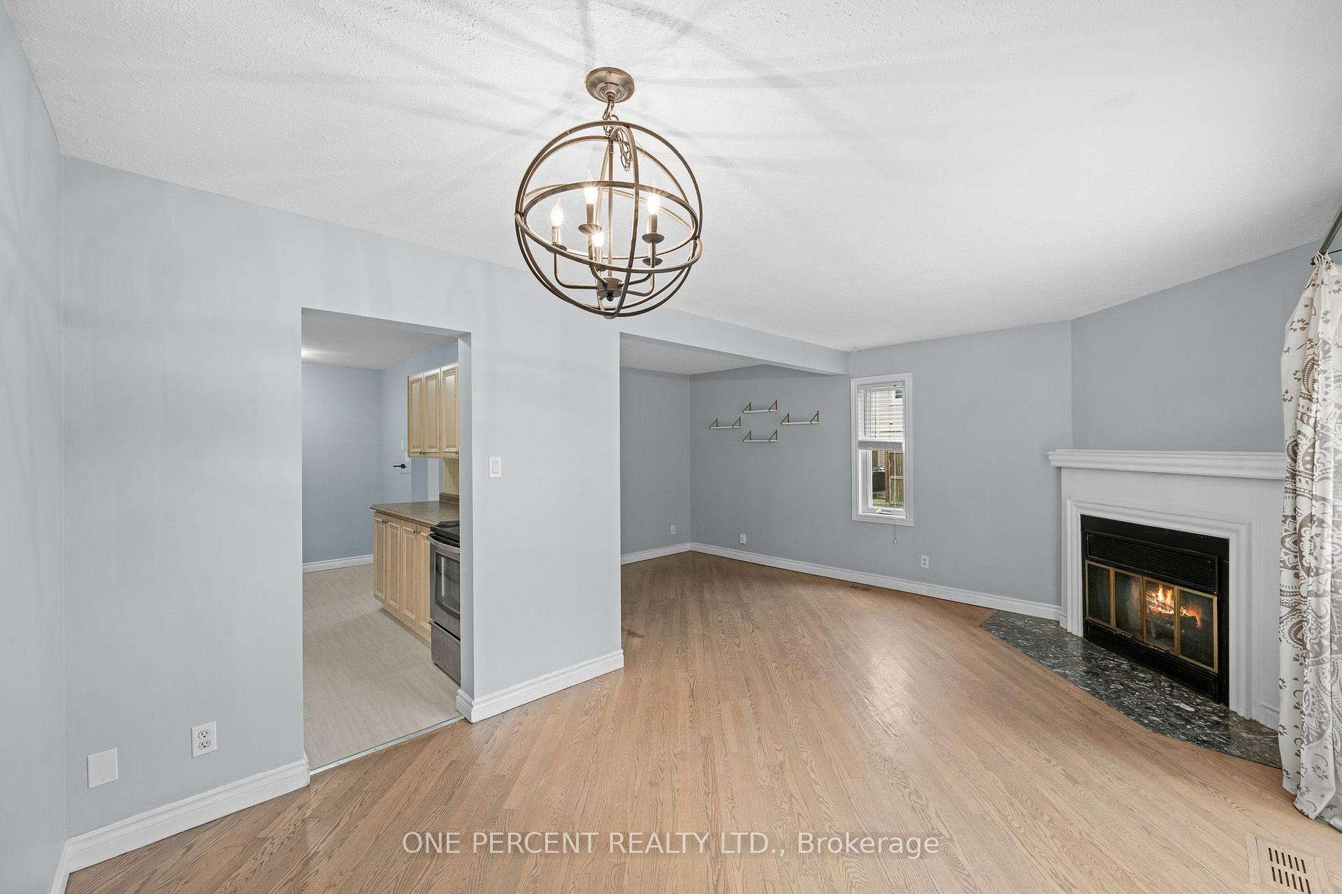 Photo 16 of 1599 Cheevers Crescent, Ottawa, Fallingbrook/Pineridge — HOMEH