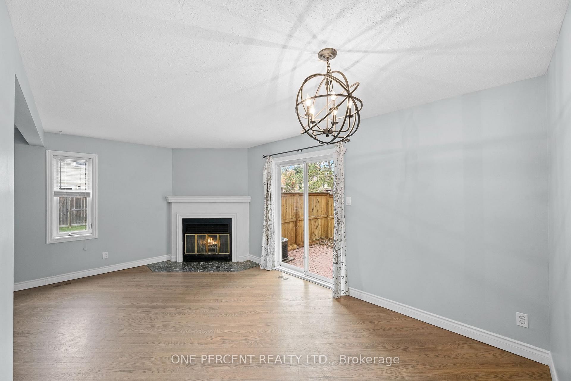 Photo 17 of 1599 Cheevers Crescent, Ottawa, Fallingbrook/Pineridge — HOMEH