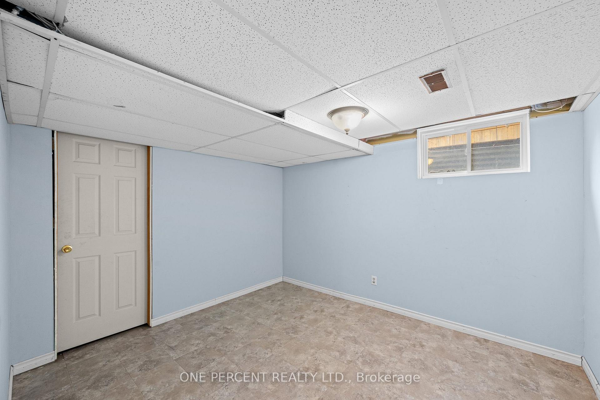 Photo 34 of 1599 Cheevers Crescent, Ottawa, Fallingbrook/Pineridge — HOMEH