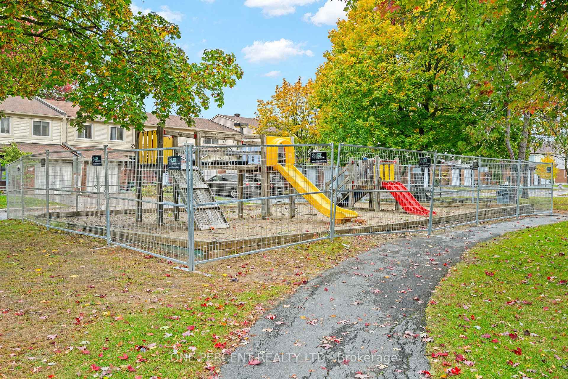 Photo 38 of 1599 Cheevers Crescent, Ottawa, Fallingbrook/Pineridge — HOMEH