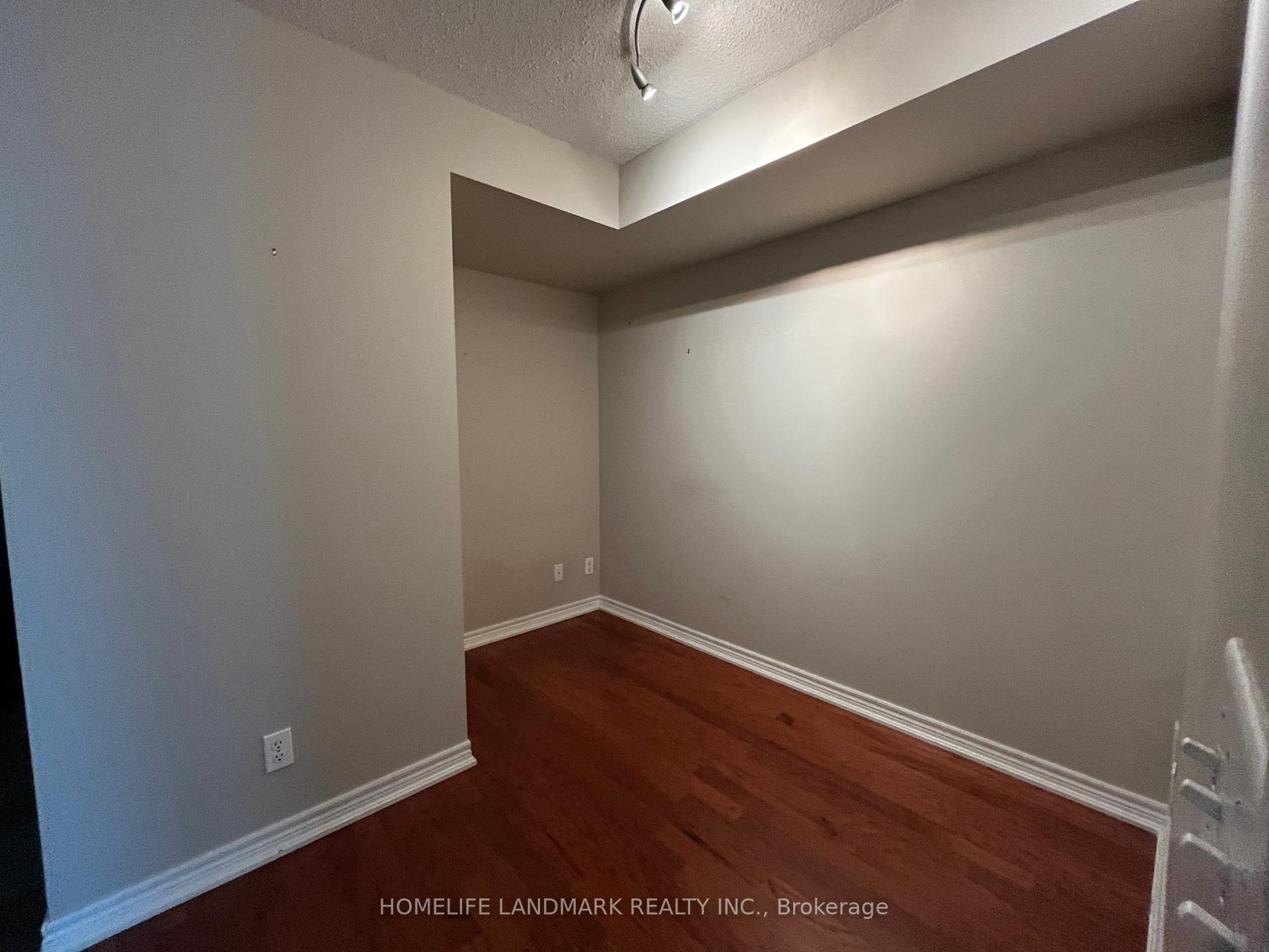 Photo 6 of Unit 1708, 30 Grand Trunk Crescent, Toronto, Waterfront Communities — HOMEH
