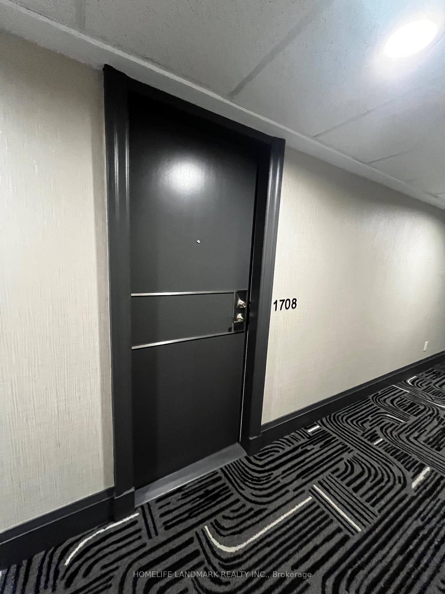 Photo 9 of Unit 1708, 30 Grand Trunk Crescent, Toronto, Waterfront Communities — HOMEH