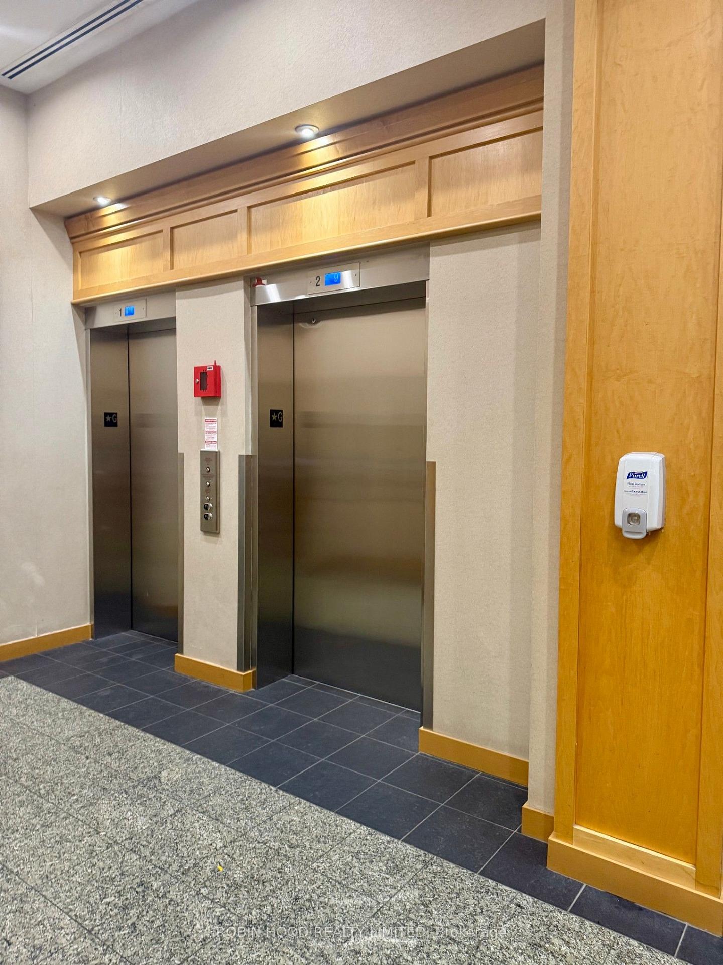 Photo 3 of Unit 701, 43 Eglinton Avenue E, Toronto, Mount Pleasant West — HOMEH
