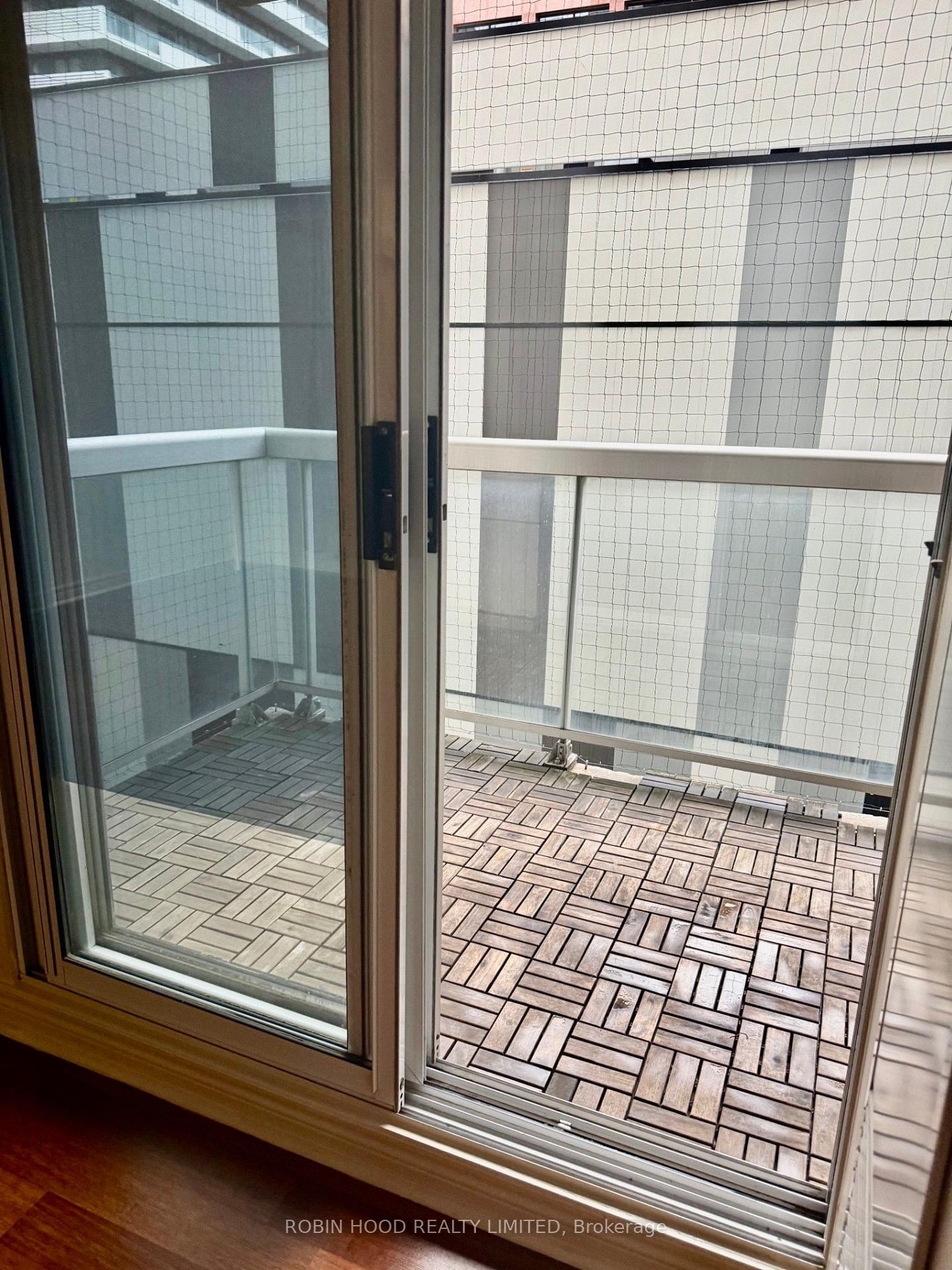 Photo 8 of Unit 701, 43 Eglinton Avenue E, Toronto, Mount Pleasant West — HOMEH