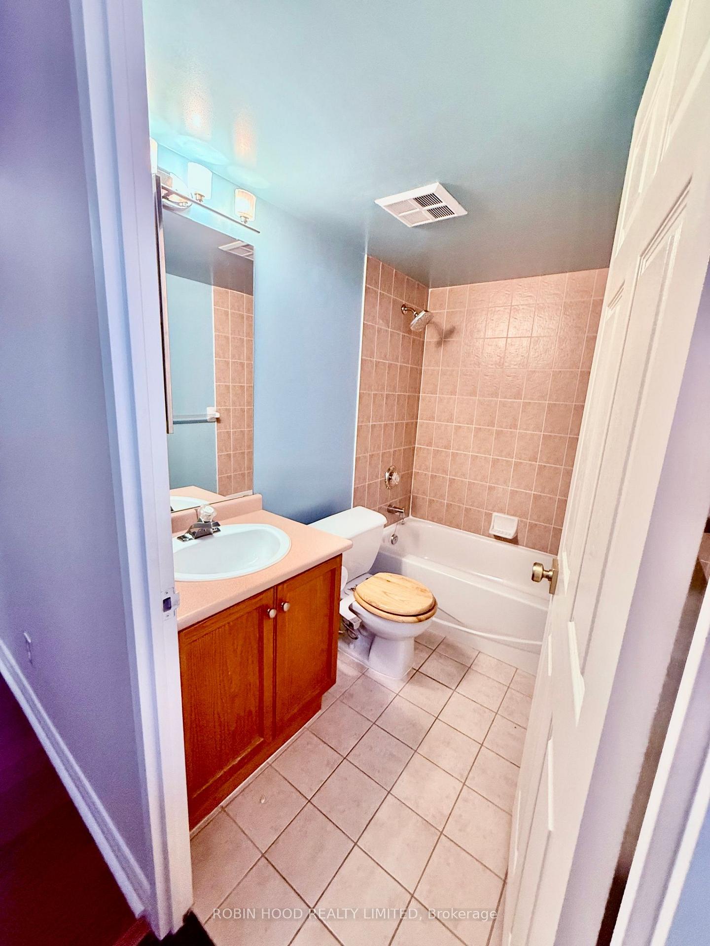 Photo 20 of Unit 701, 43 Eglinton Avenue E, Toronto, Mount Pleasant West — HOMEH
