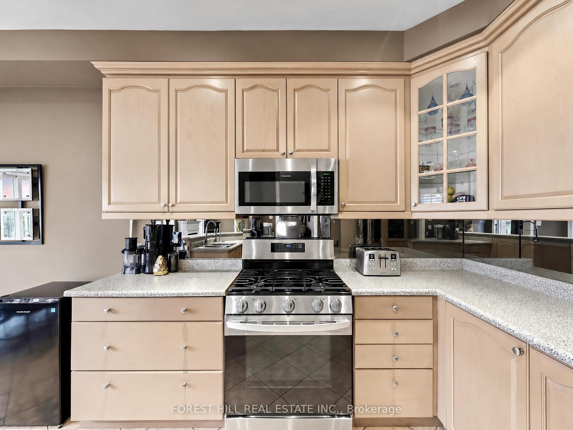 Photo 13 of 3473 Aquinas Avenue, Mississauga, Churchill Meadows — HOMEH