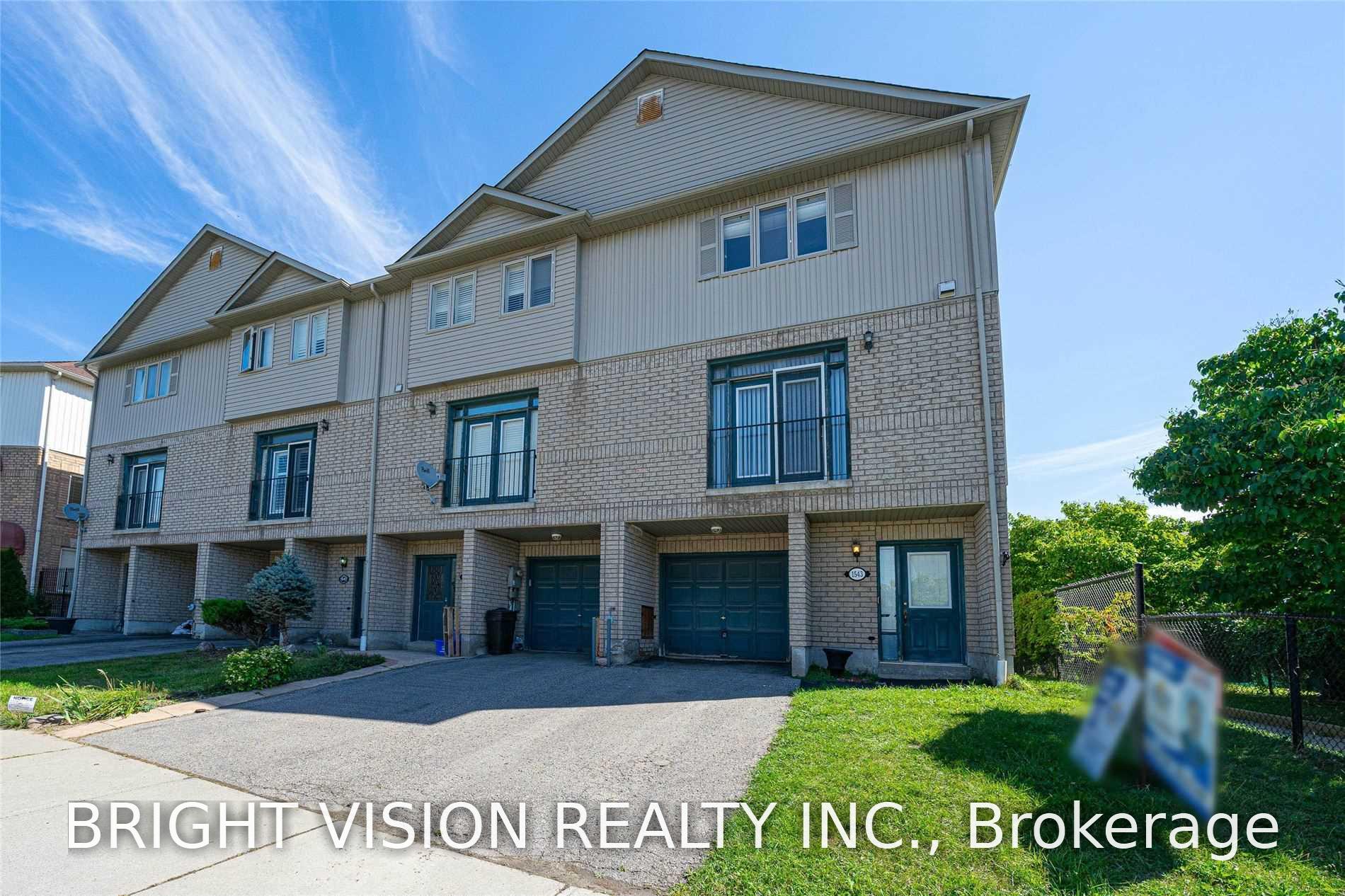 Photo 5 of 1543 Hummingbird Court, Pickering, Highbush — HOMEH