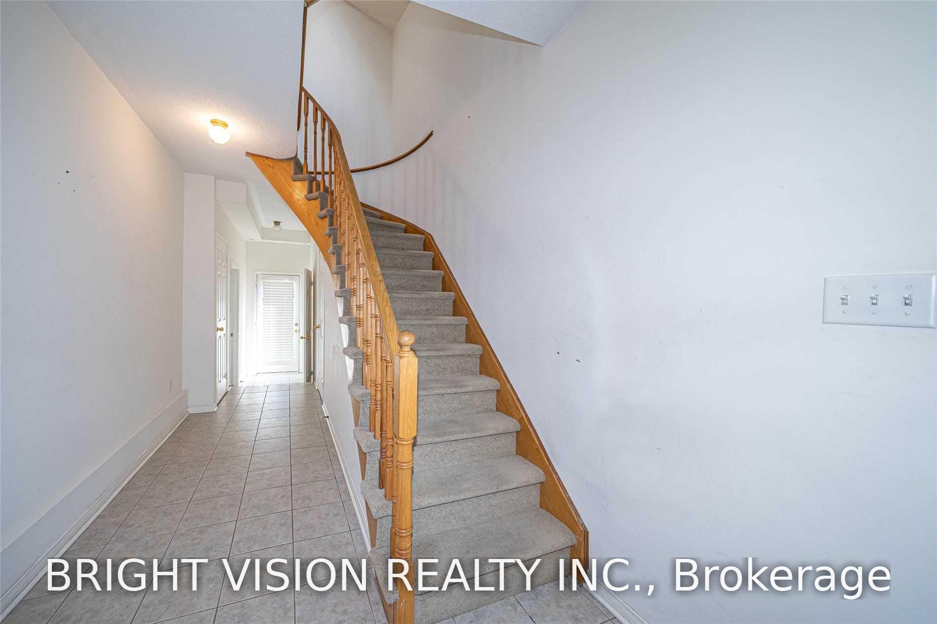 Photo 9 of 1543 Hummingbird Court, Pickering, Highbush — HOMEH