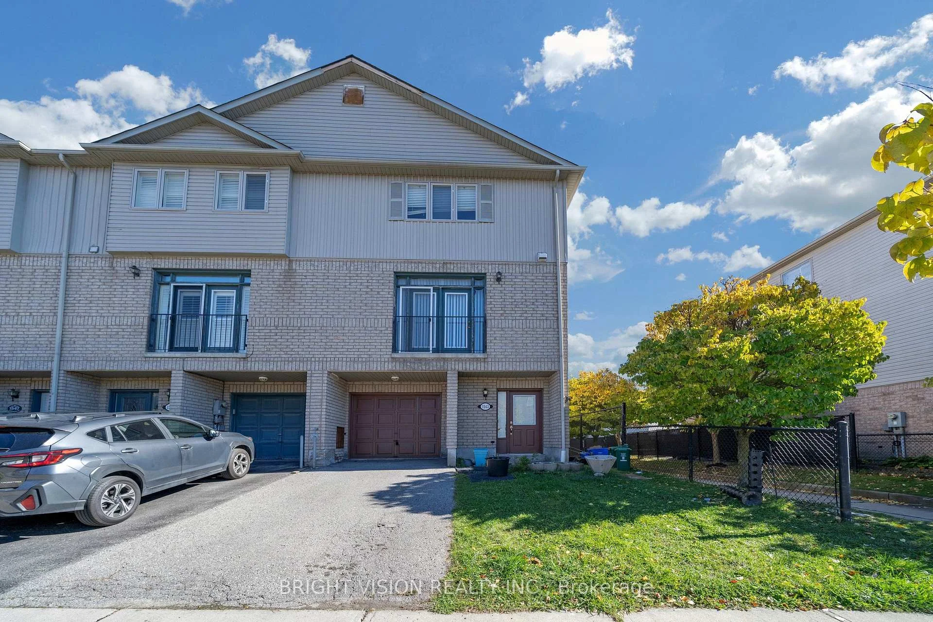 Photo 4 of 1543 Hummingbird Court, Pickering, Highbush — HOMEH