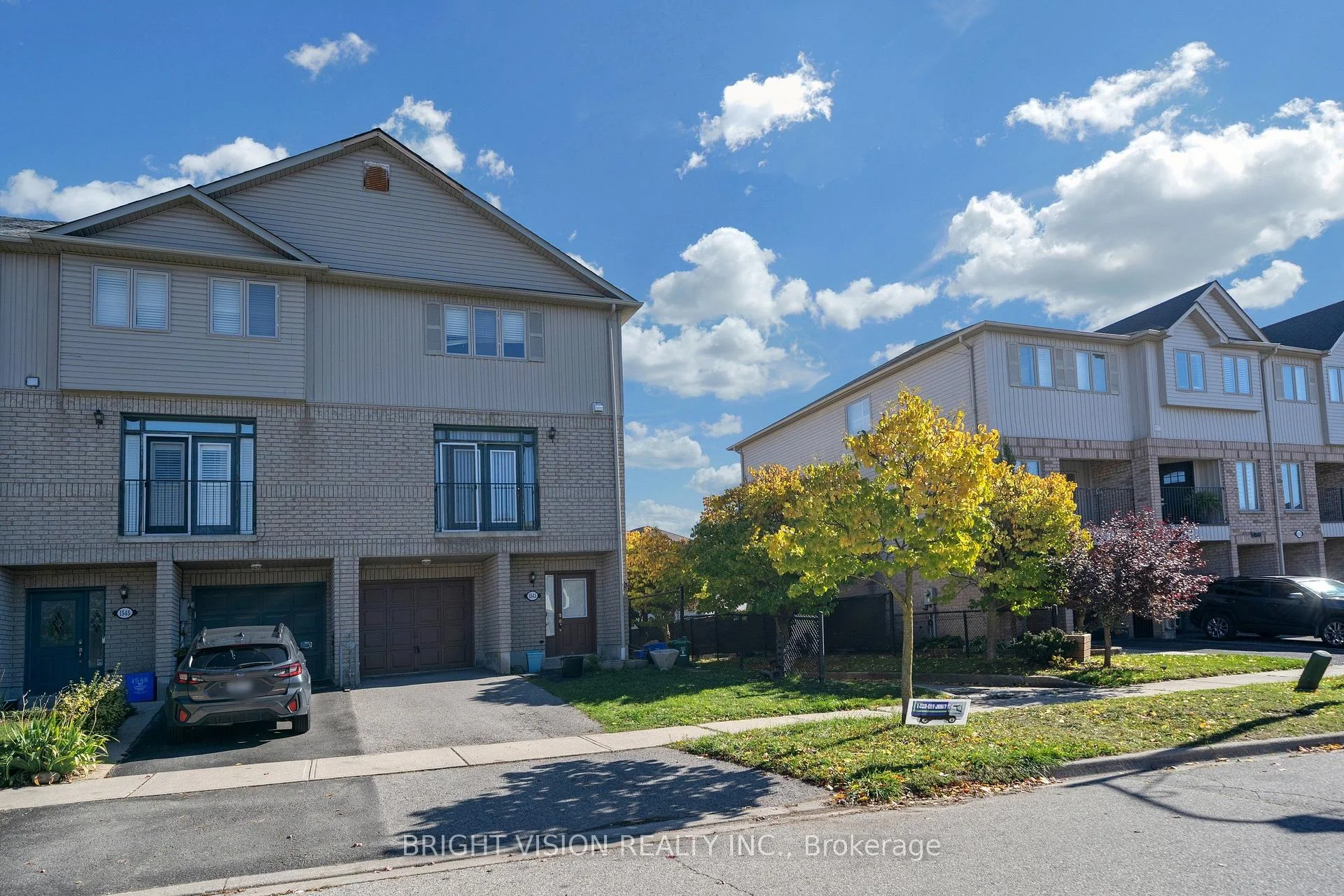 Photo 8 of 1543 Hummingbird Court, Pickering, Highbush — HOMEH