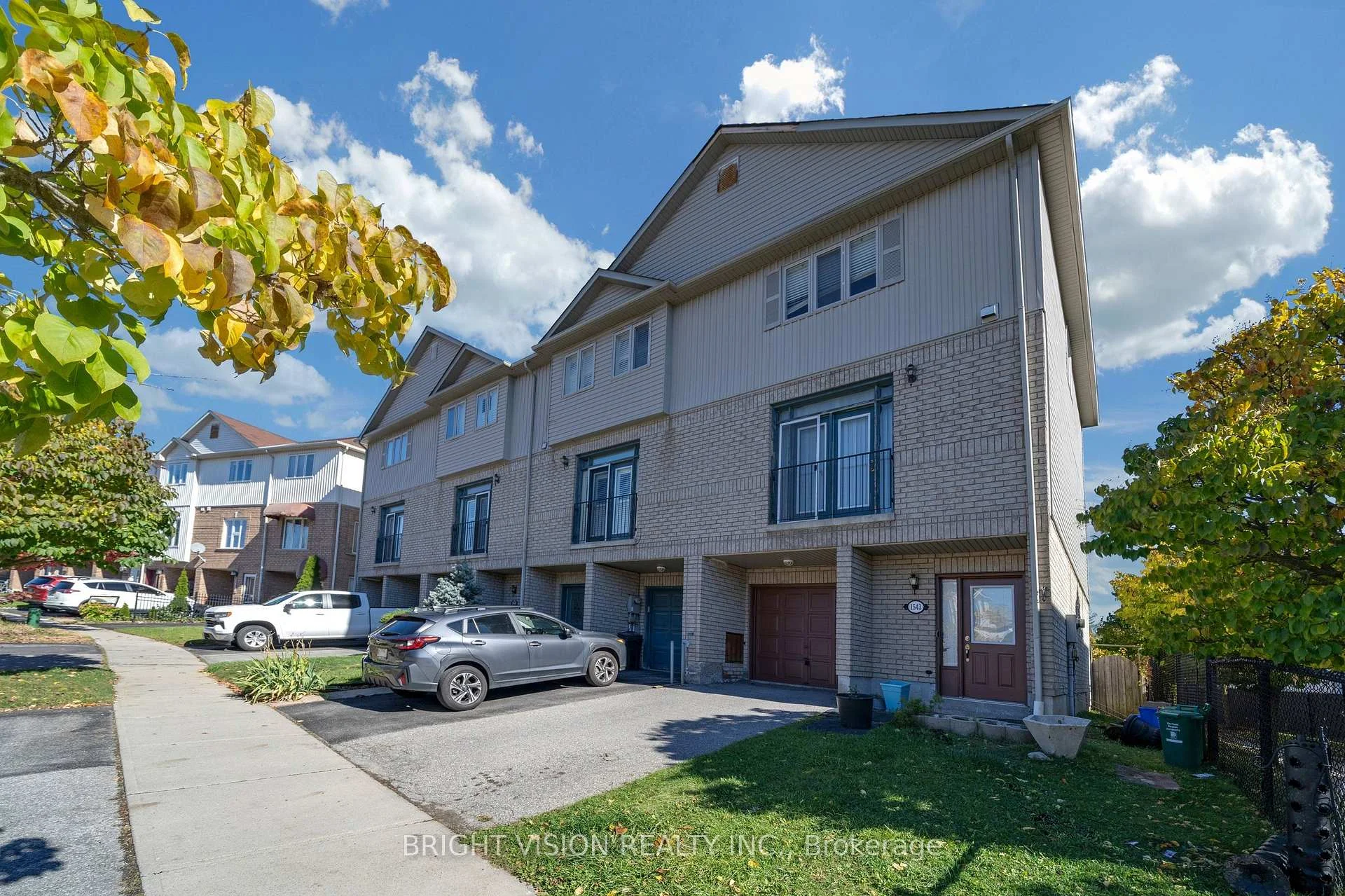 Photo 12 of 1543 Hummingbird Court, Pickering, Highbush — HOMEH