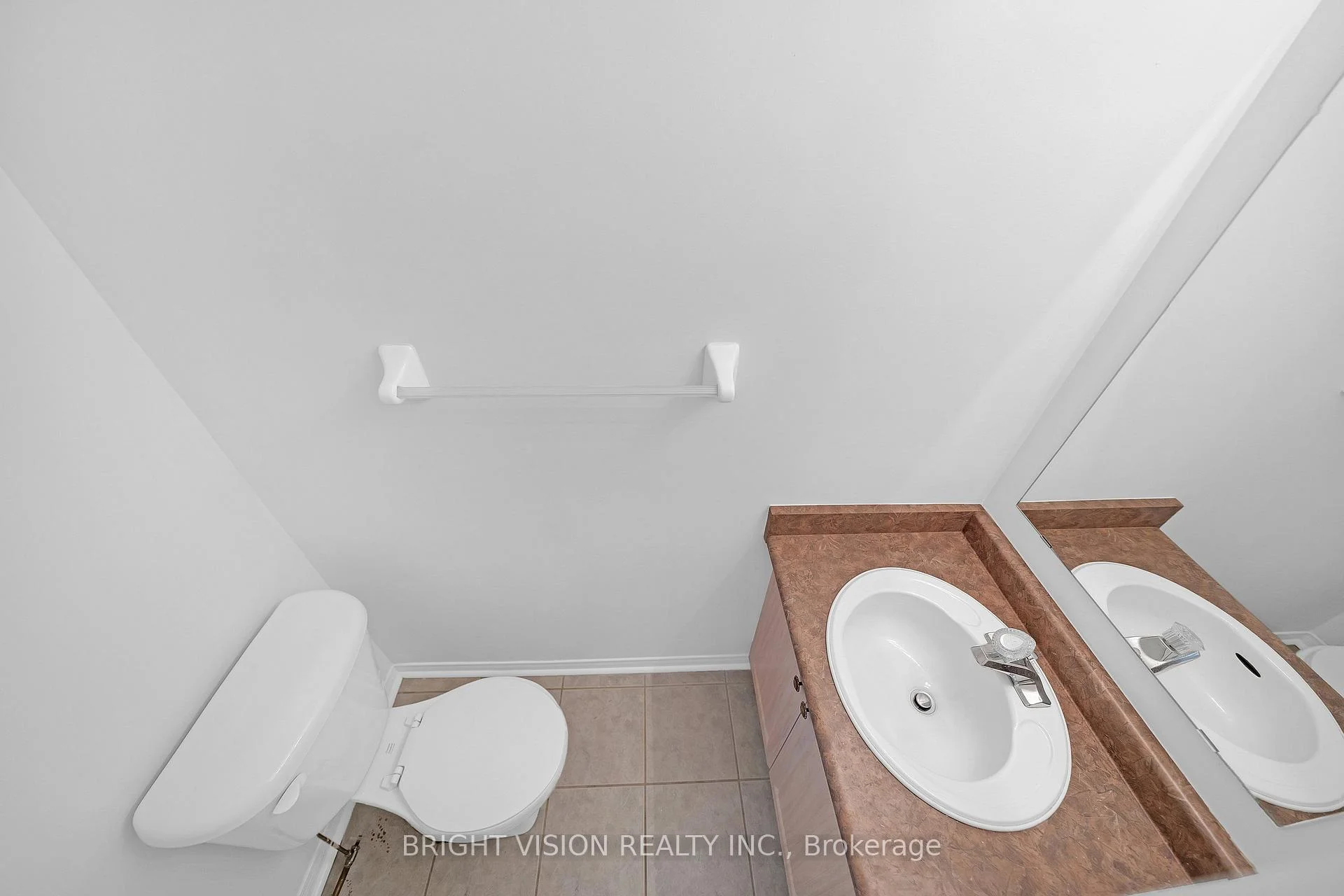 Photo 20 of 1543 Hummingbird Court, Pickering, Highbush — HOMEH
