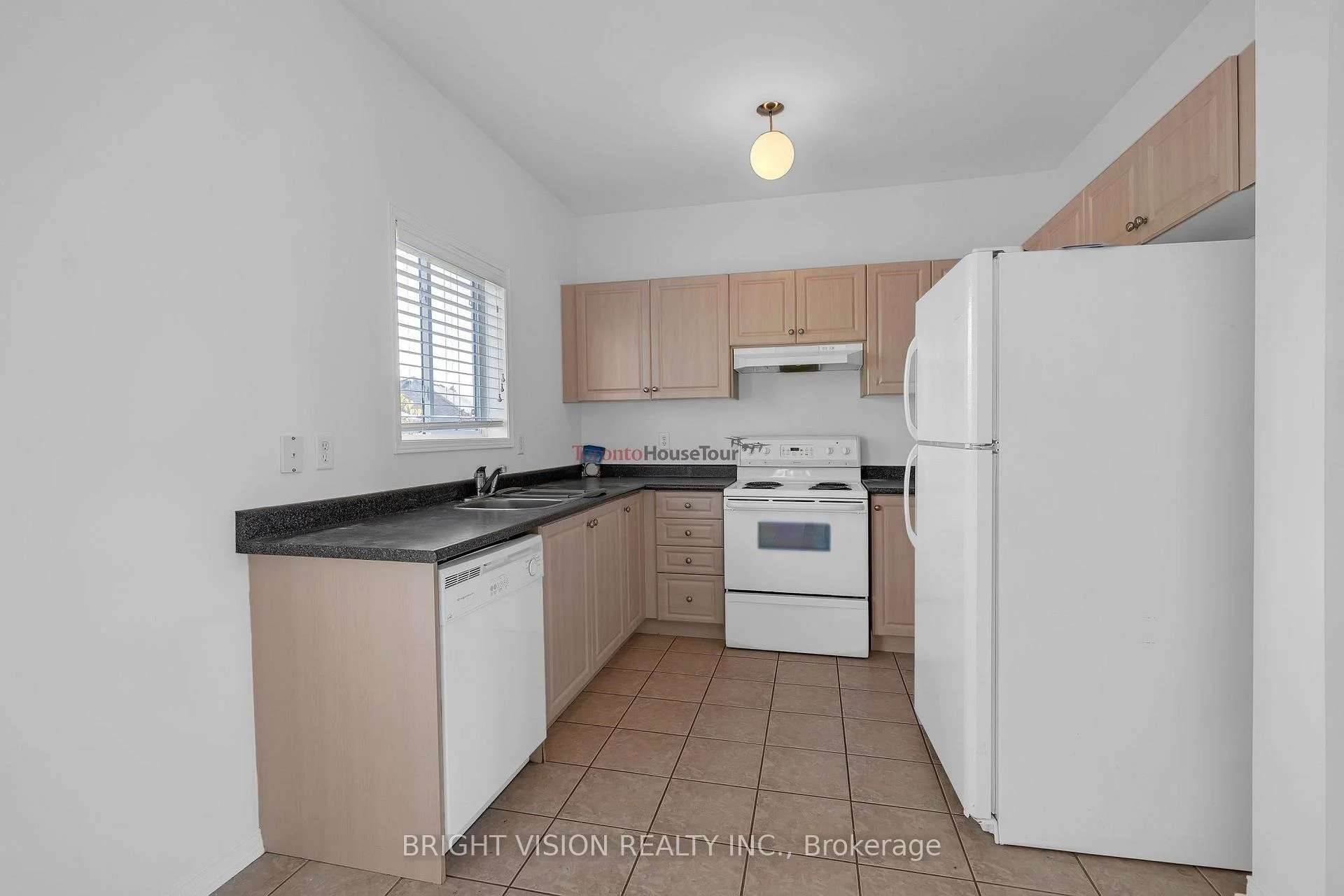 Photo 34 of 1543 Hummingbird Court, Pickering, Highbush — HOMEH