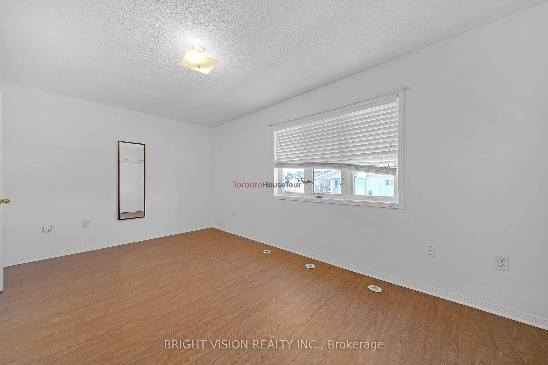 Photo 50 of 1543 Hummingbird Court, Pickering, Highbush — HOMEH