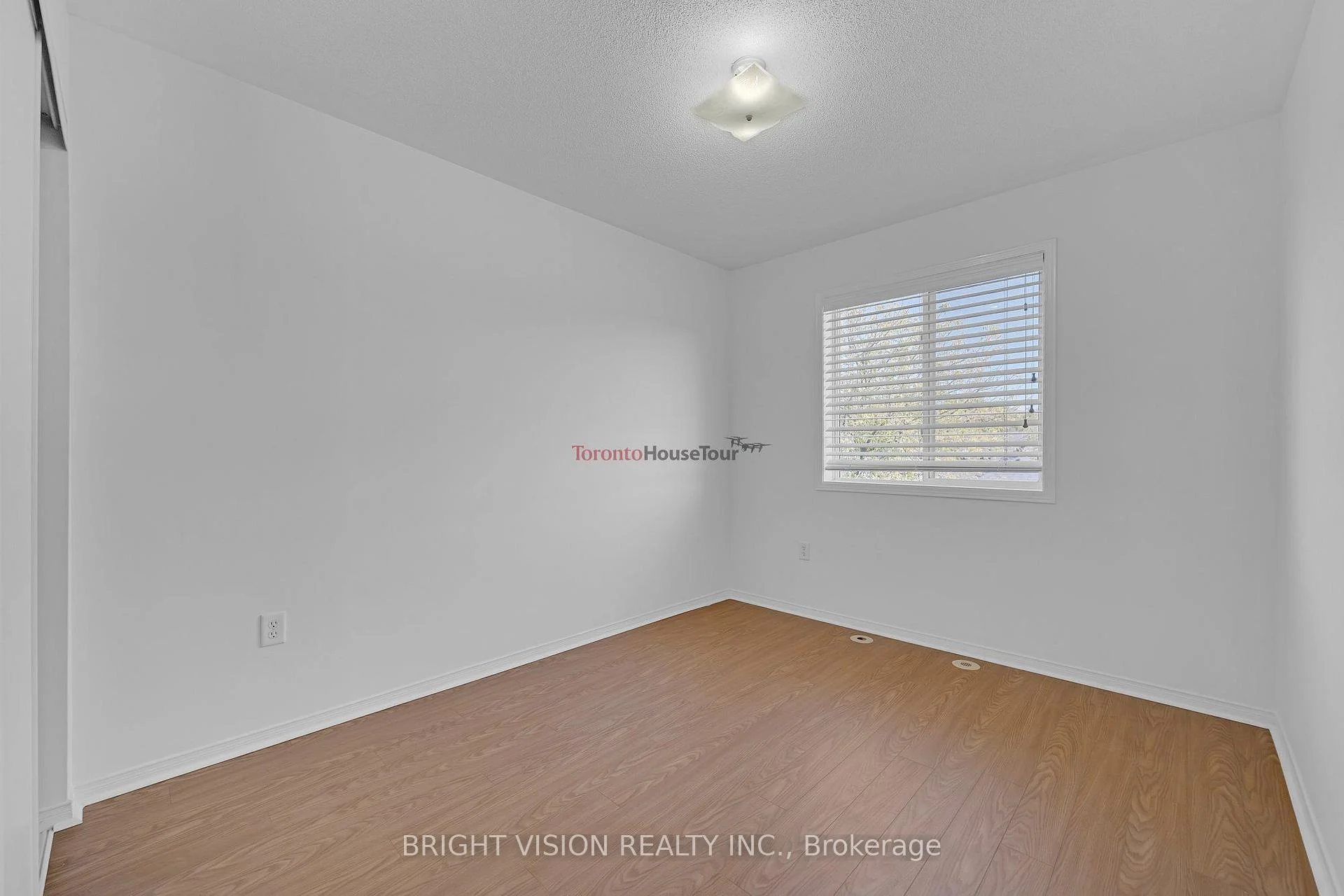 Photo 52 of 1543 Hummingbird Court, Pickering, Highbush — HOMEH