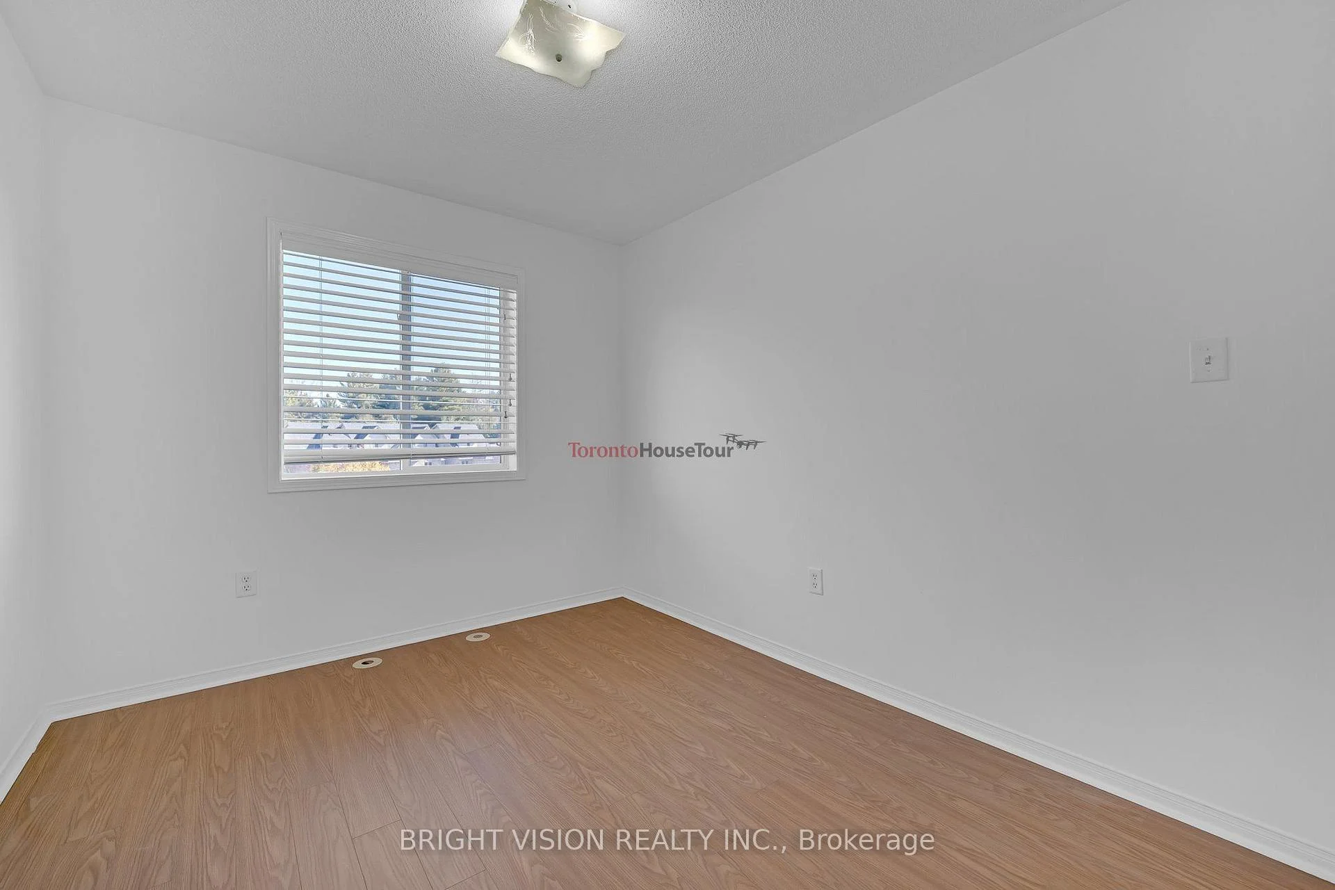 Photo 54 of 1543 Hummingbird Court, Pickering, Highbush — HOMEH