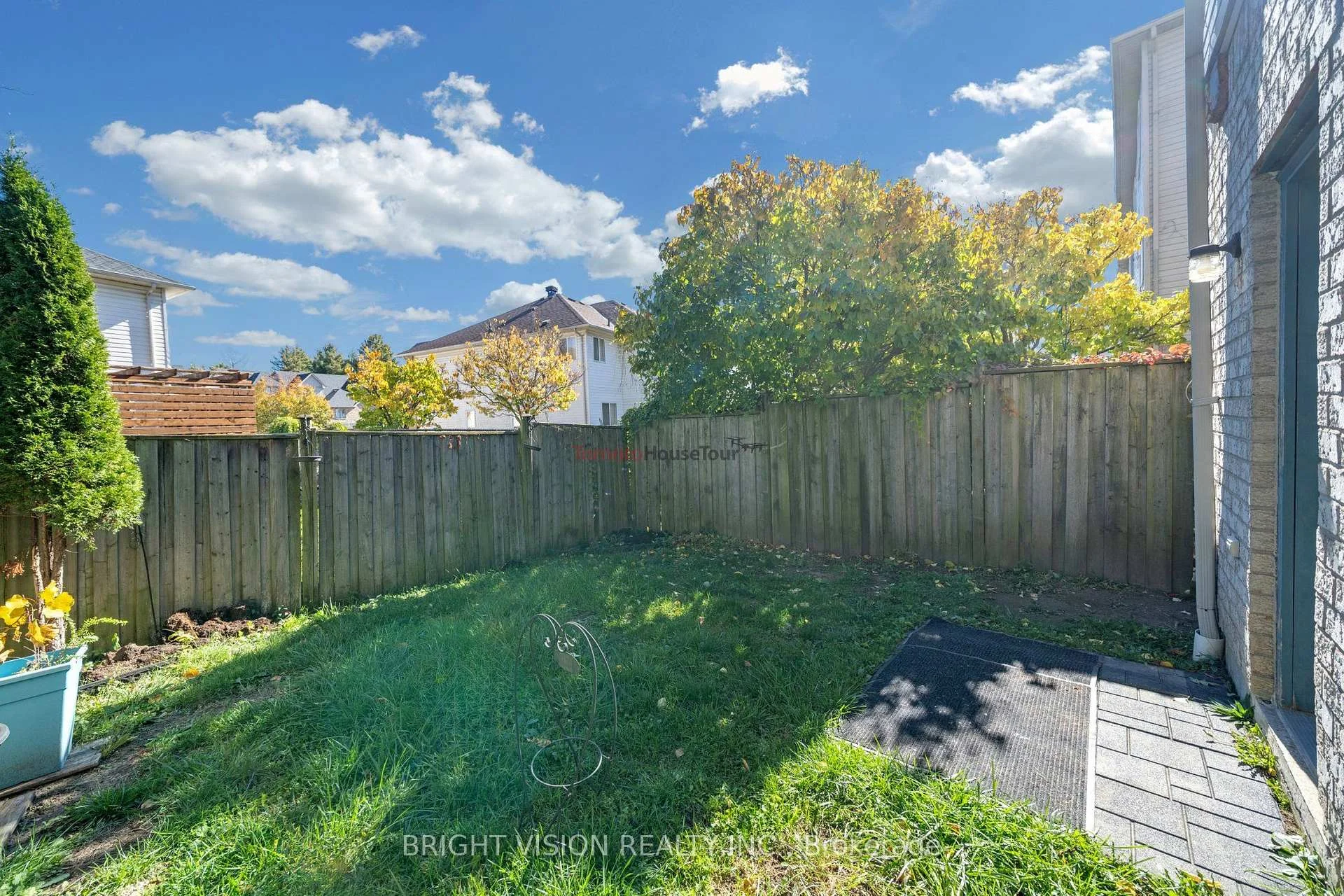 Photo 57 of 1543 Hummingbird Court, Pickering, Highbush — HOMEH