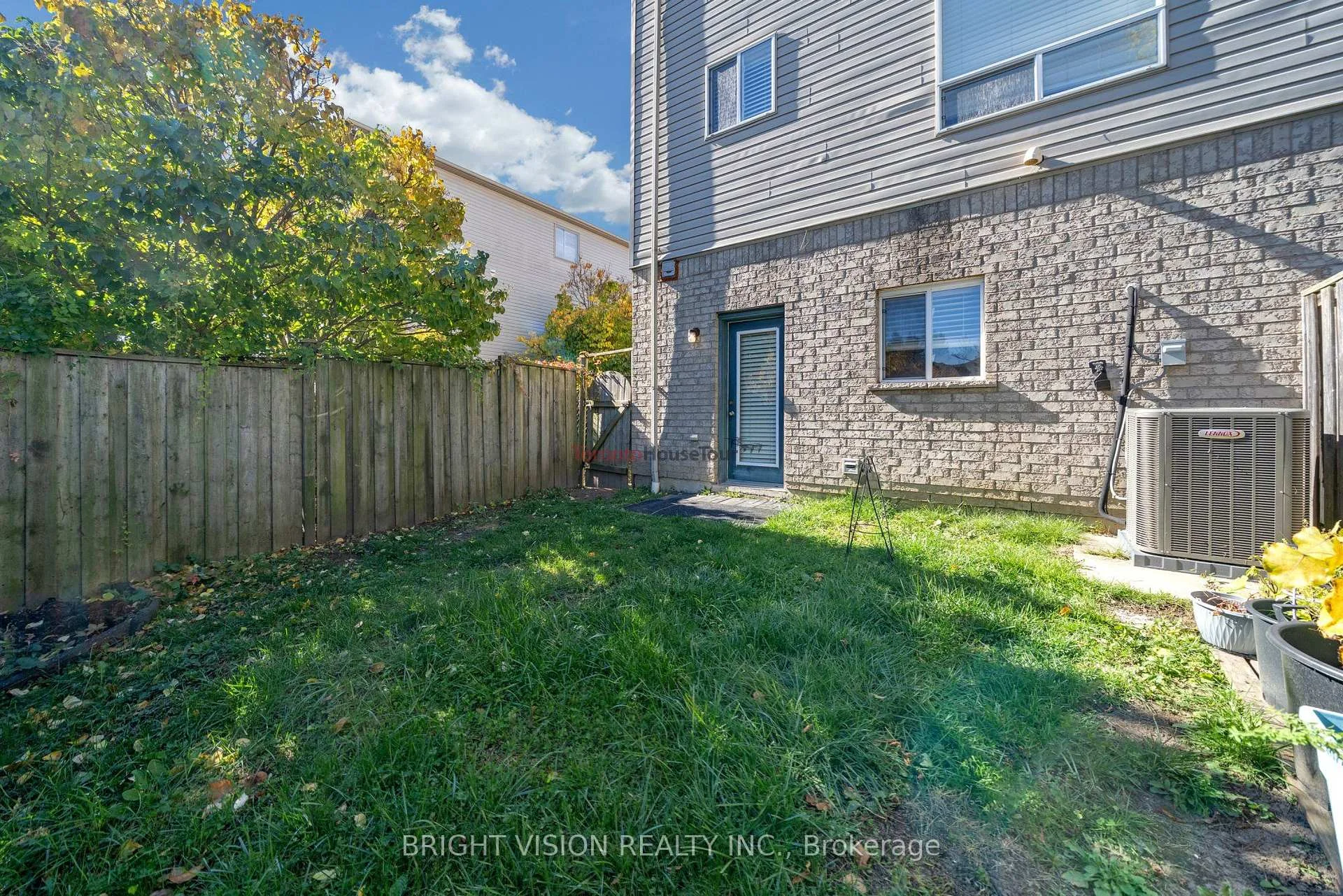 Photo 58 of 1543 Hummingbird Court, Pickering, Highbush — HOMEH
