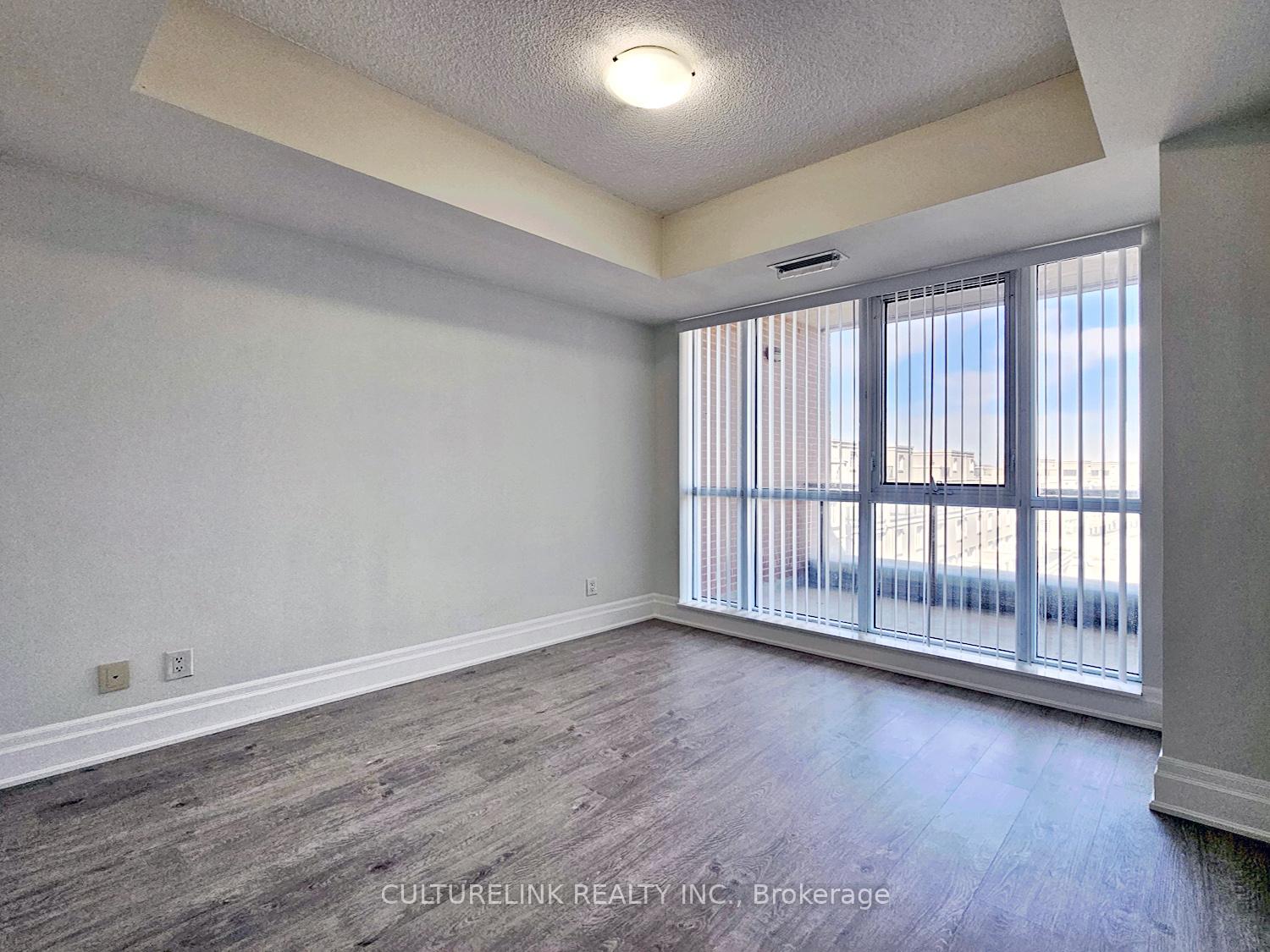 Photo 12 of Unit 401, 1 Upper Duke Crescent, Markham, Unionville — HOMEH