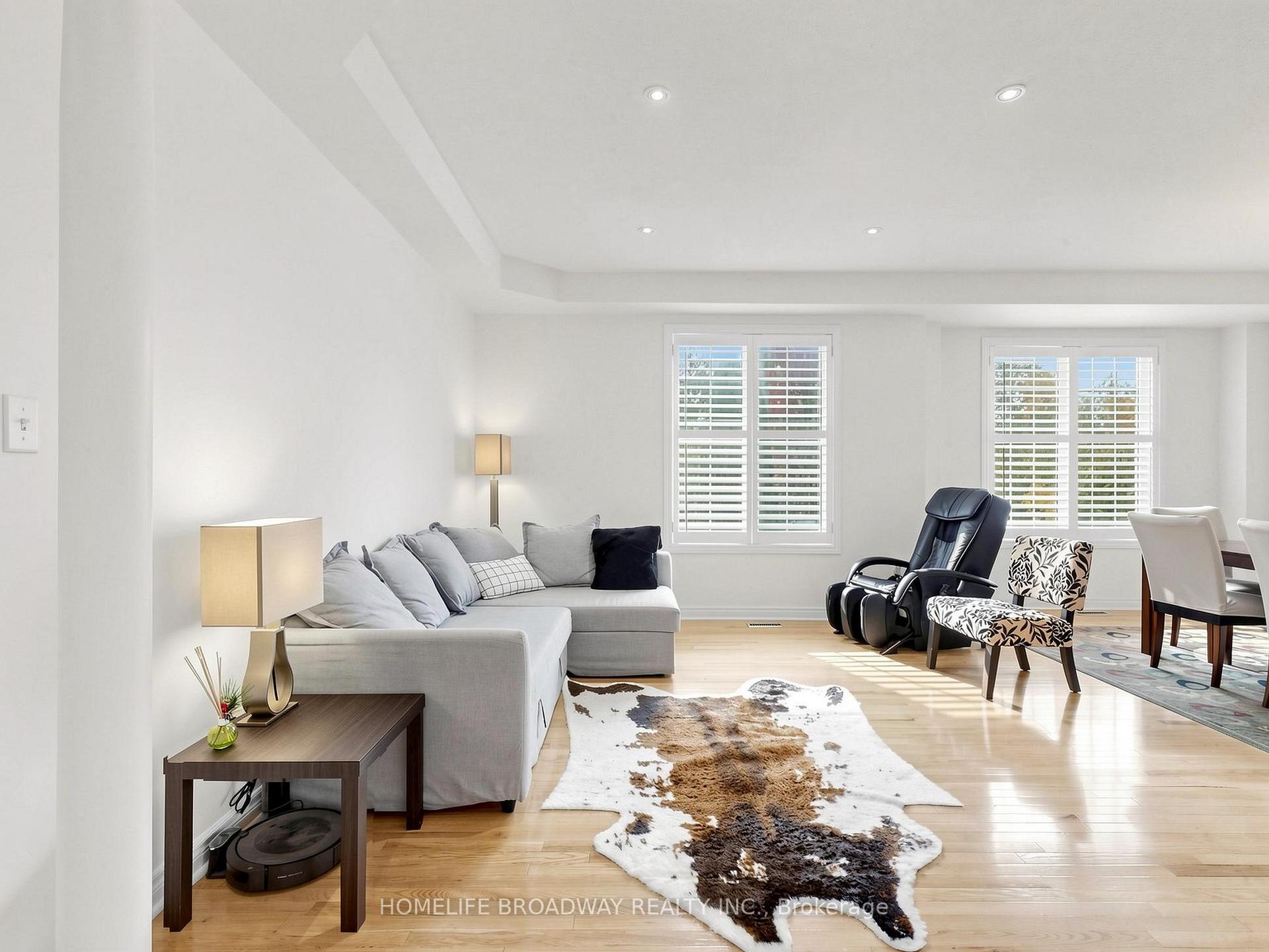 Photo 6 of 26 Winter Creek Crescent, Markham, Victoria Manor-Jennings Gate — HOMEH