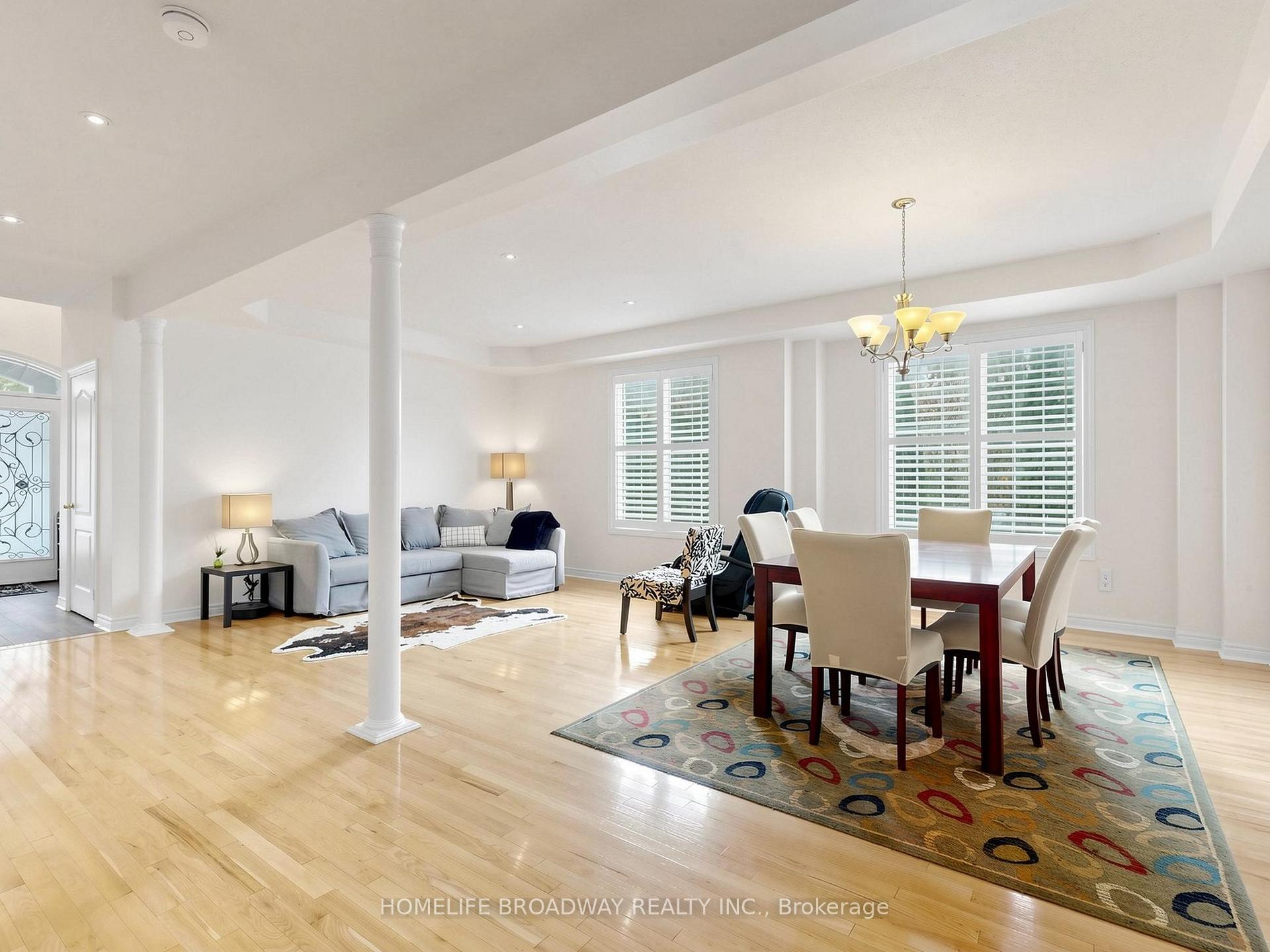 Photo 8 of 26 Winter Creek Crescent, Markham, Victoria Manor-Jennings Gate — HOMEH