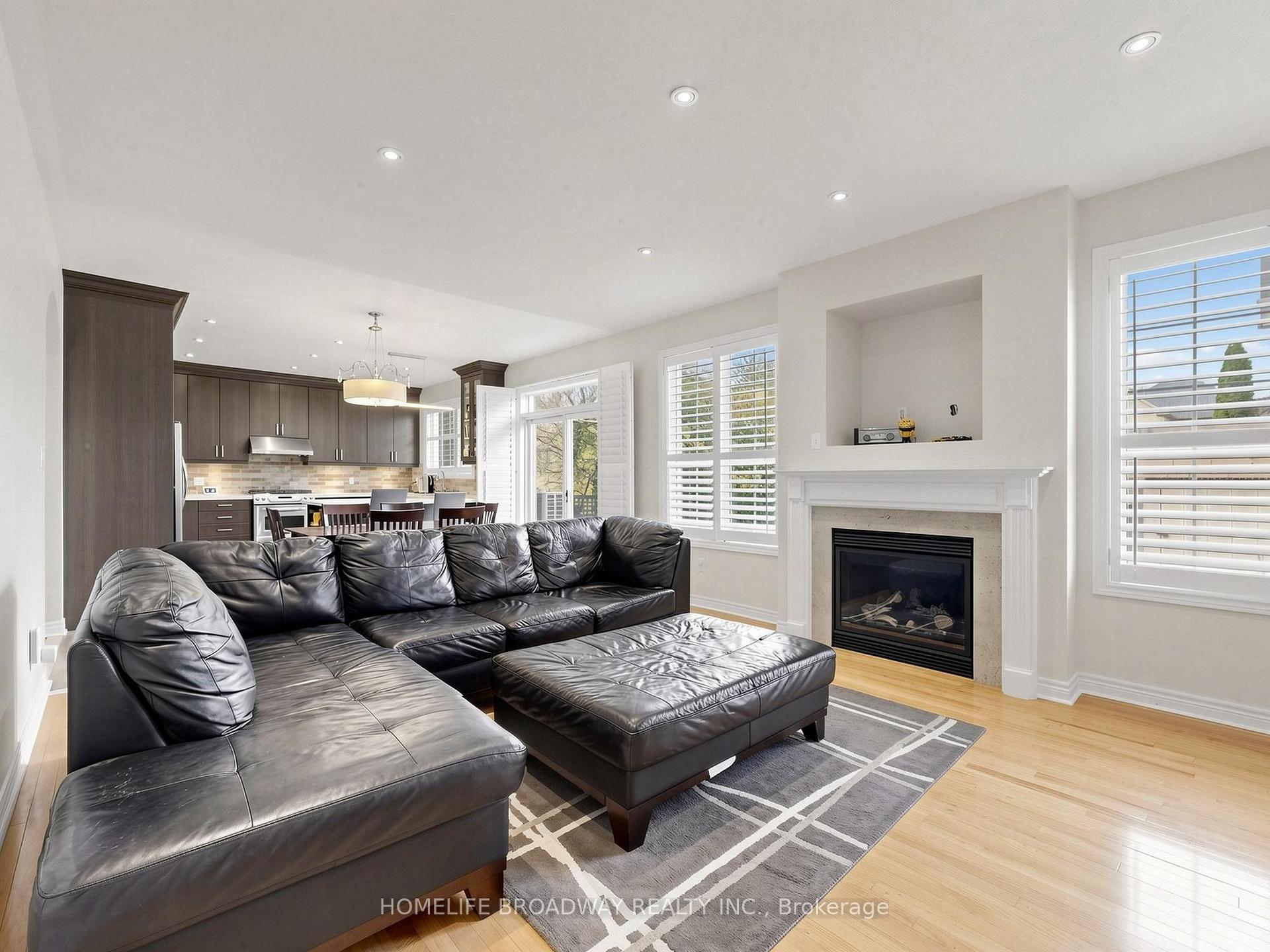 Photo 10 of 26 Winter Creek Crescent, Markham, Victoria Manor-Jennings Gate — HOMEH