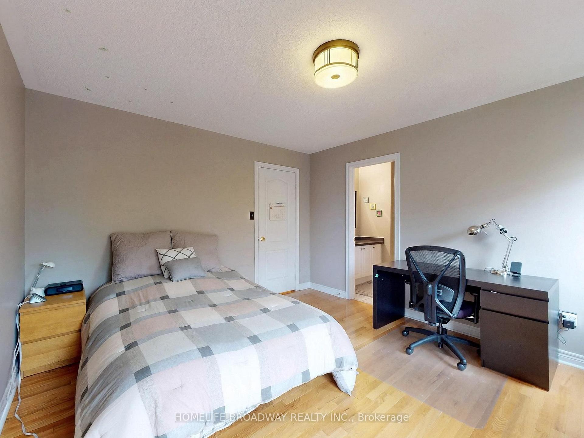 Photo 36 of 26 Winter Creek Crescent, Markham, Victoria Manor-Jennings Gate — HOMEH