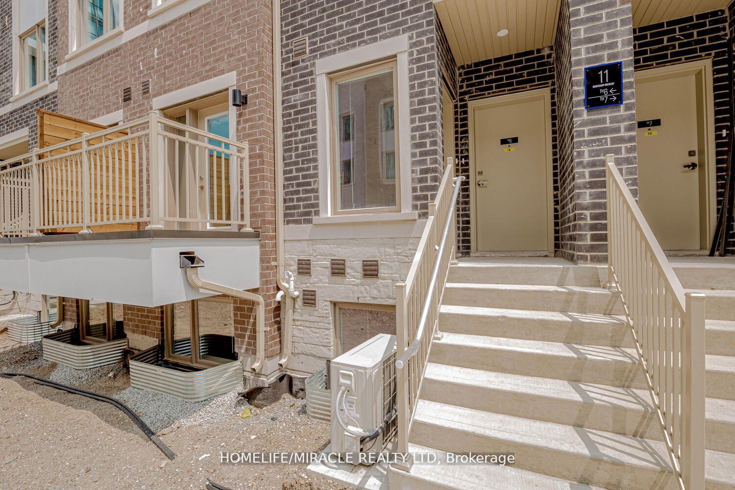 Photo 2 of Unit 5, 11 Honeycrisp Crescent, Vaughan, Vaughan Corporate Centre — HOMEH