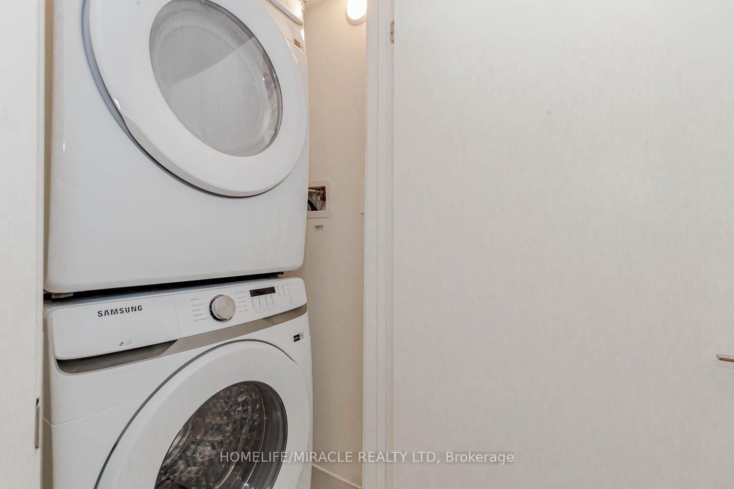 Photo 26 of Unit 5, 11 Honeycrisp Crescent, Vaughan, Vaughan Corporate Centre — HOMEH