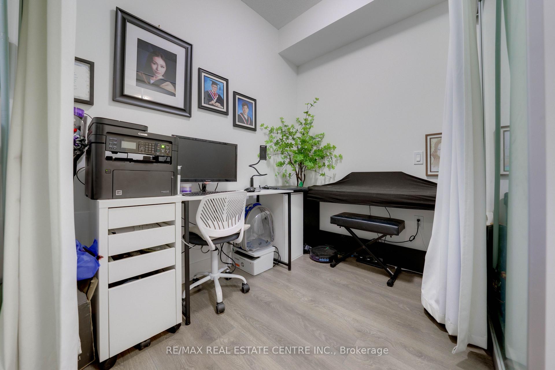 Photo 22 of Unit 509W, 202 Burnhamthorpe Road E, Mississauga, City Centre — HOMEH