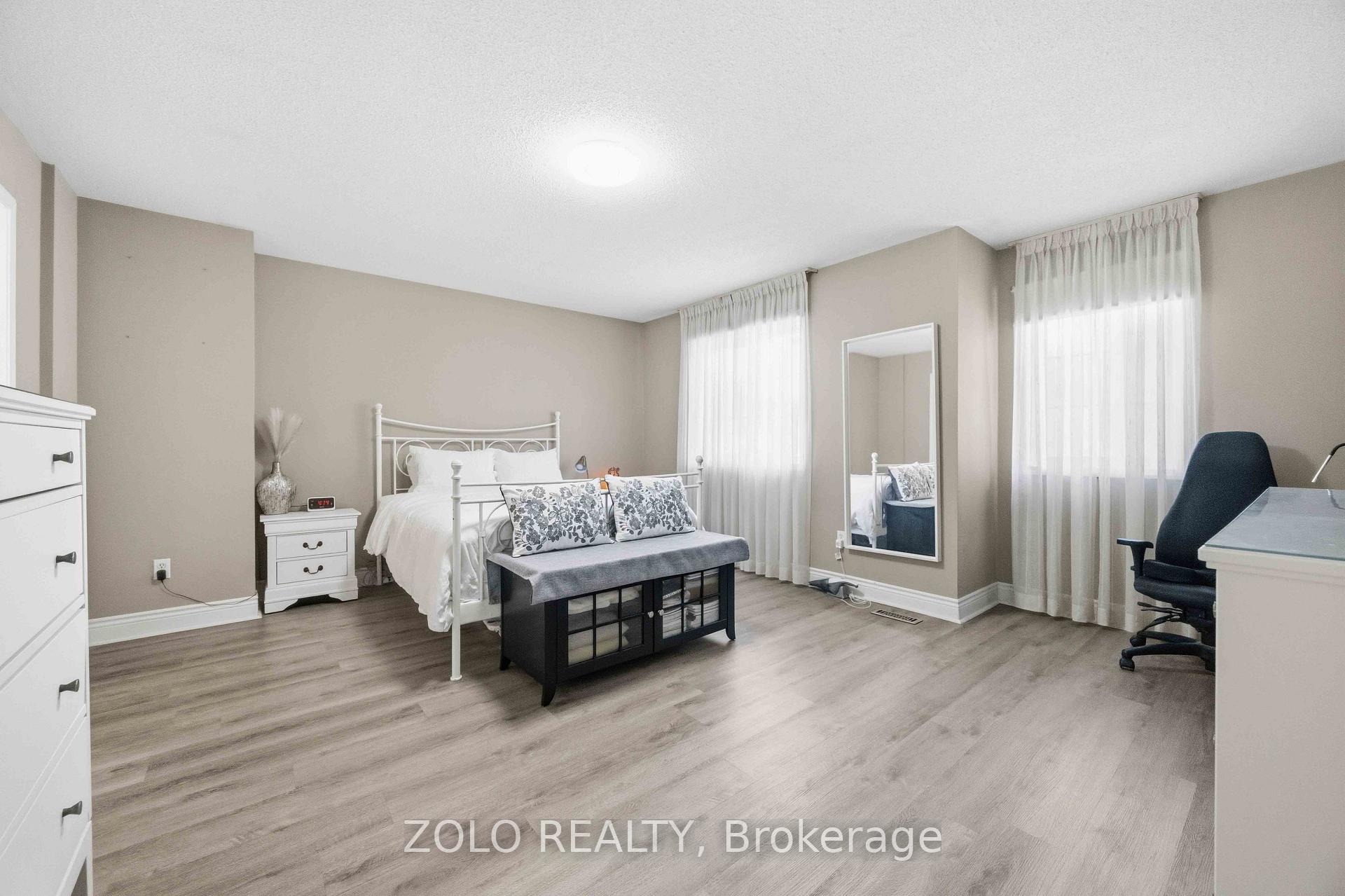 Photo 10 of 82 Piperbrook Crescent, Scarborough, West Hill — HOMEH