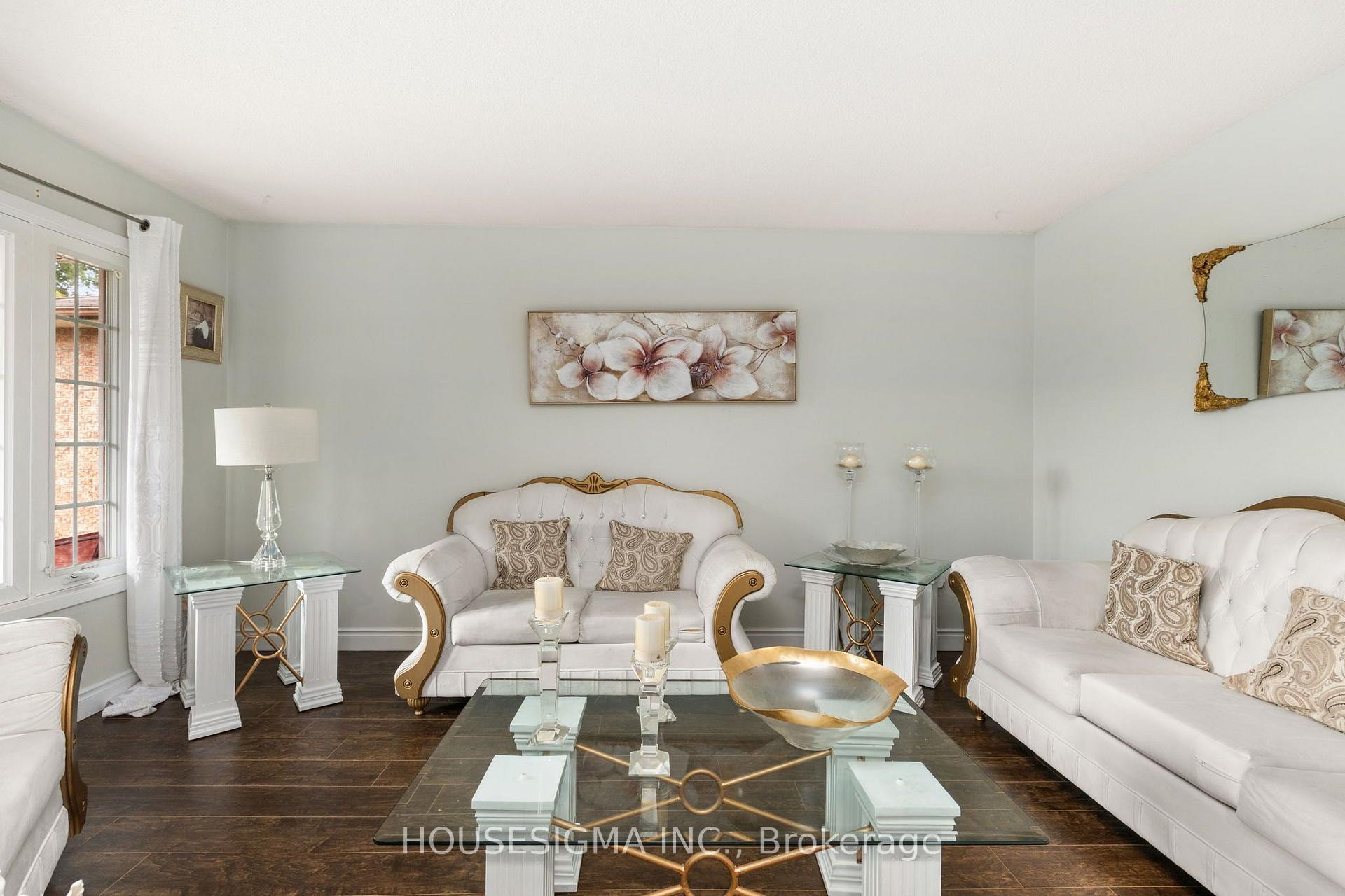 Photo 6 of 32 Ballycastle Crescent, Brampton, Heart Lake West — HOMEH
