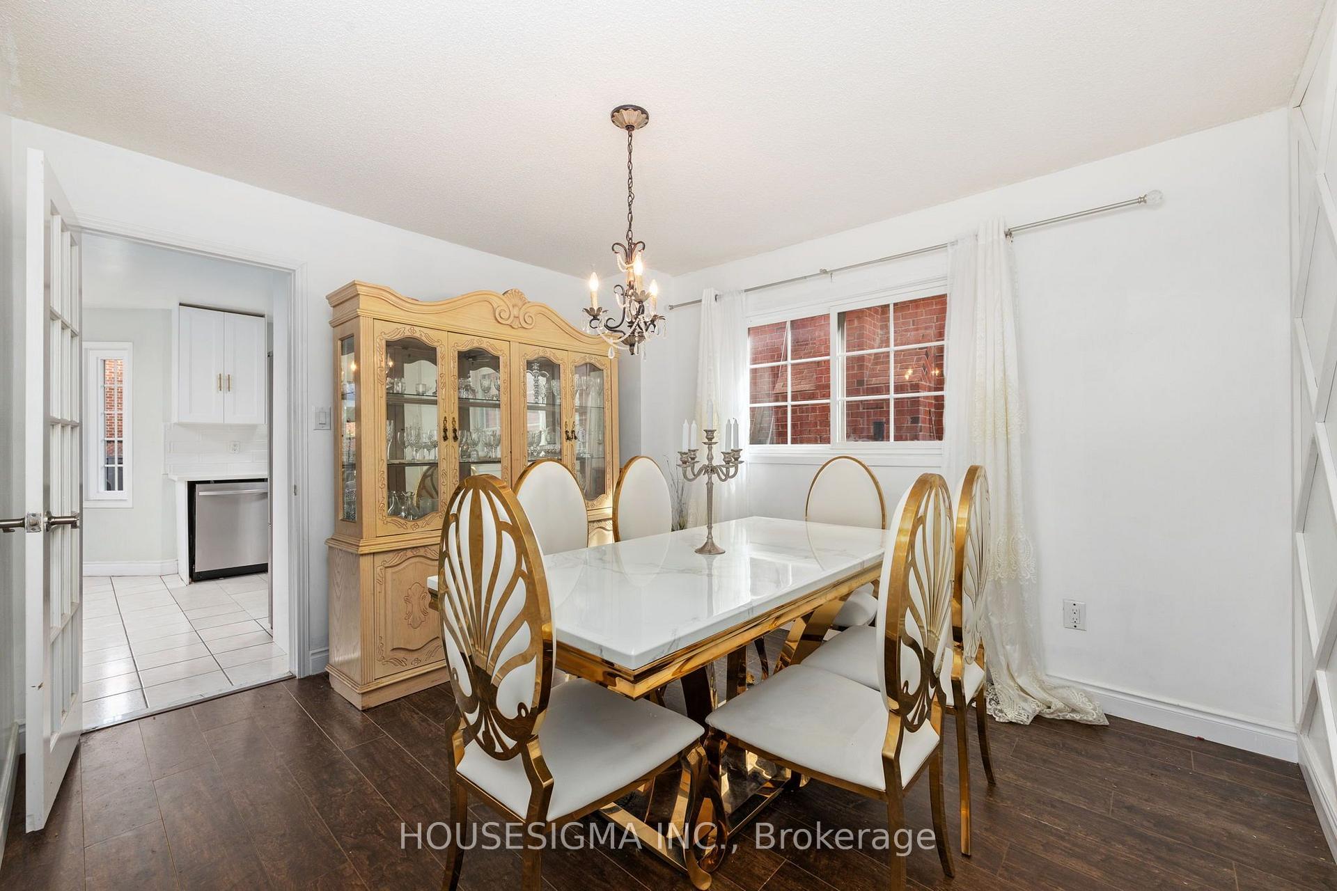 Photo 10 of 32 Ballycastle Crescent, Brampton, Heart Lake West — HOMEH