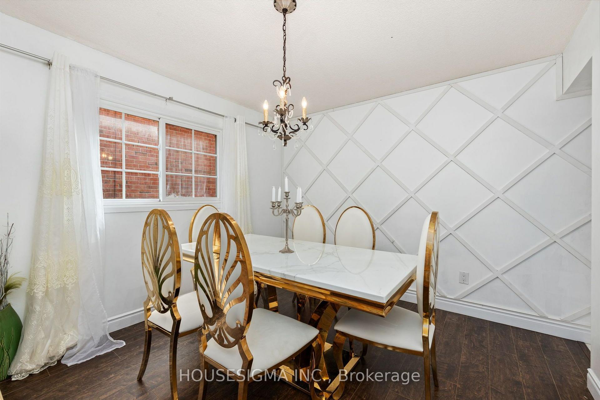Photo 11 of 32 Ballycastle Crescent, Brampton, Heart Lake West — HOMEH
