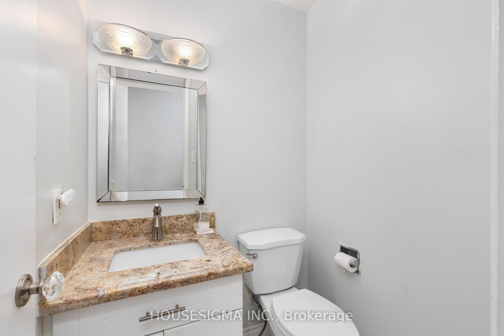 Photo 19 of 32 Ballycastle Crescent, Brampton, Heart Lake West — HOMEH