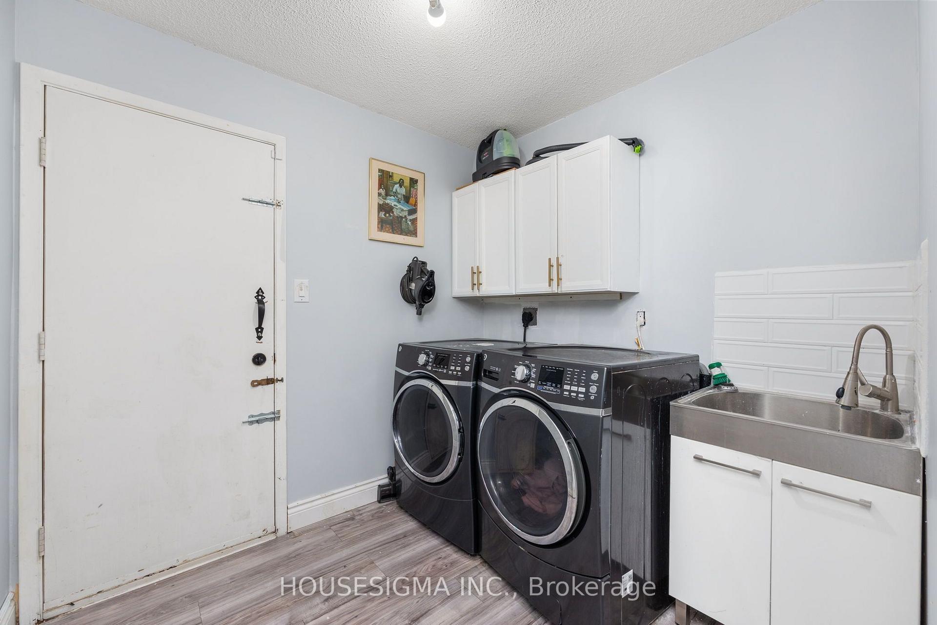 Photo 20 of 32 Ballycastle Crescent, Brampton, Heart Lake West — HOMEH