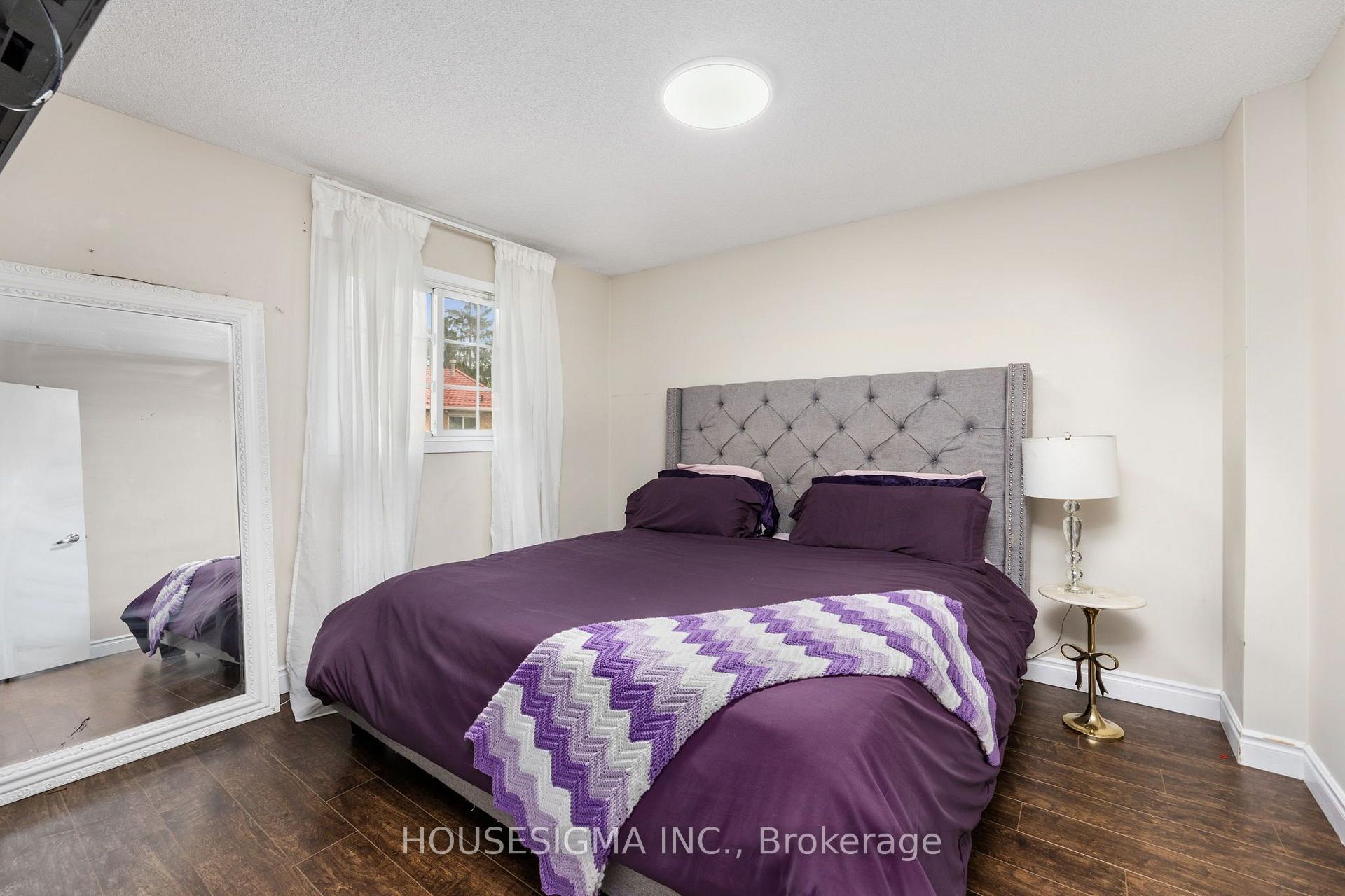 Photo 23 of 32 Ballycastle Crescent, Brampton, Heart Lake West — HOMEH