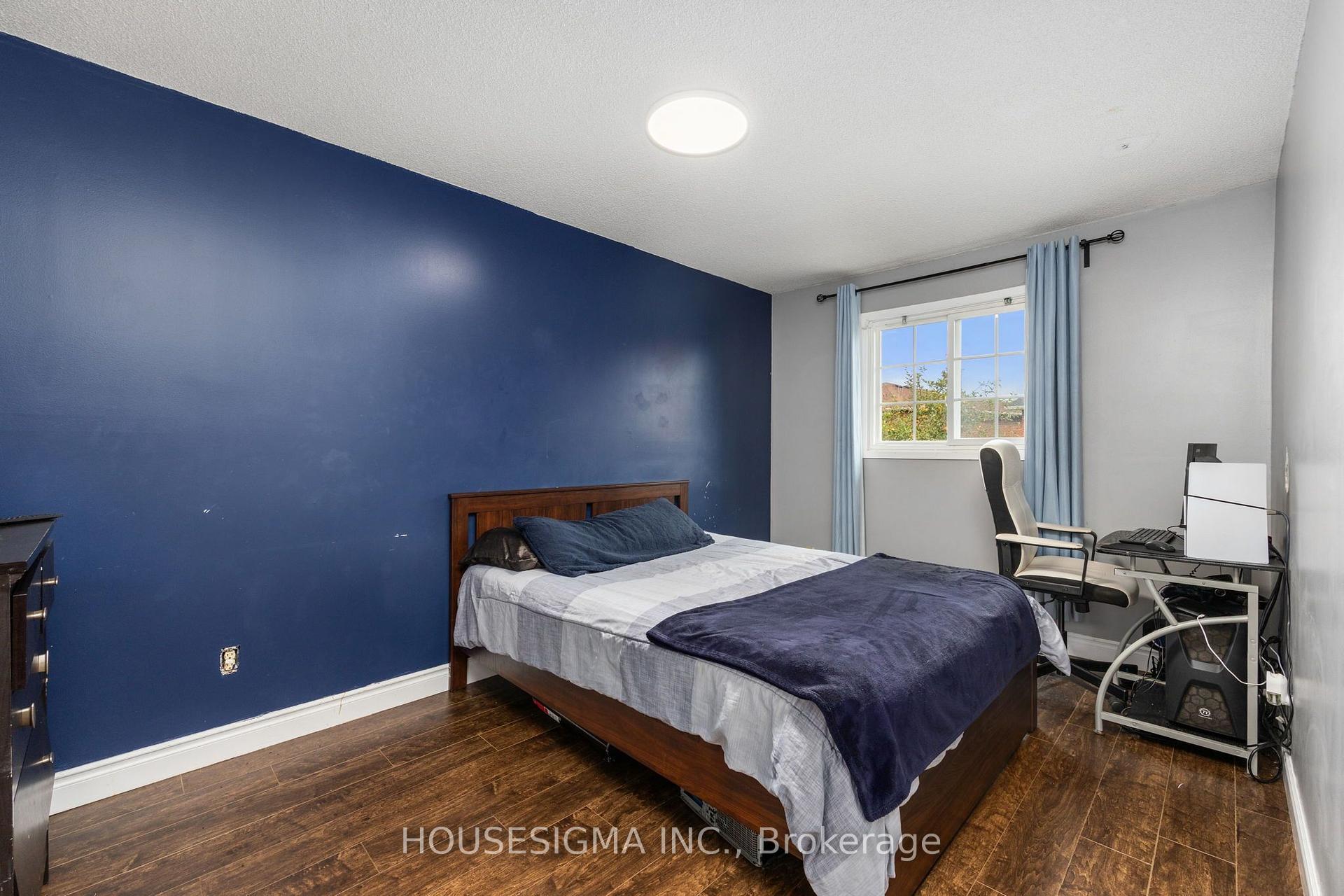 Photo 26 of 32 Ballycastle Crescent, Brampton, Heart Lake West — HOMEH