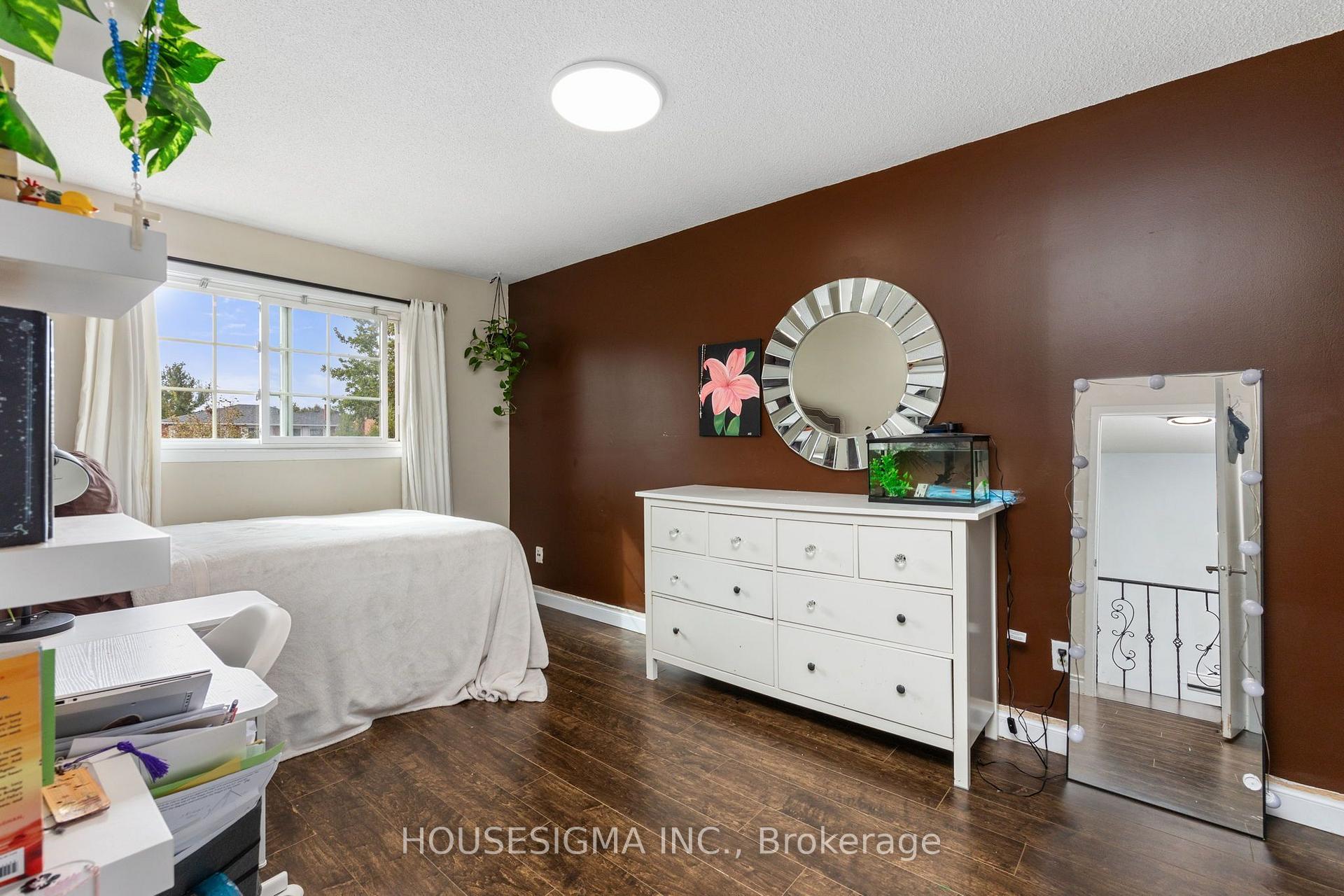 Photo 28 of 32 Ballycastle Crescent, Brampton, Heart Lake West — HOMEH
