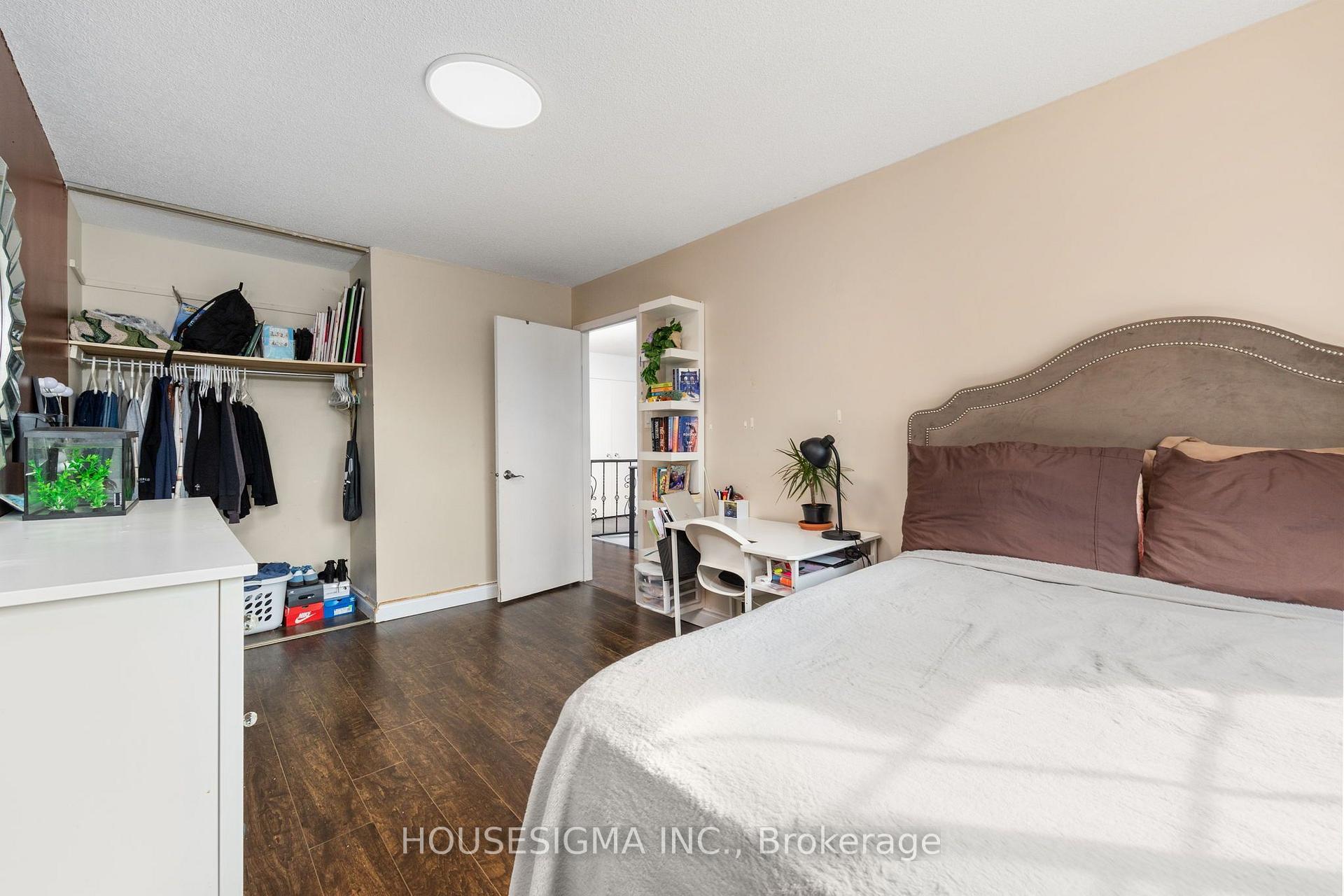 Photo 29 of 32 Ballycastle Crescent, Brampton, Heart Lake West — HOMEH