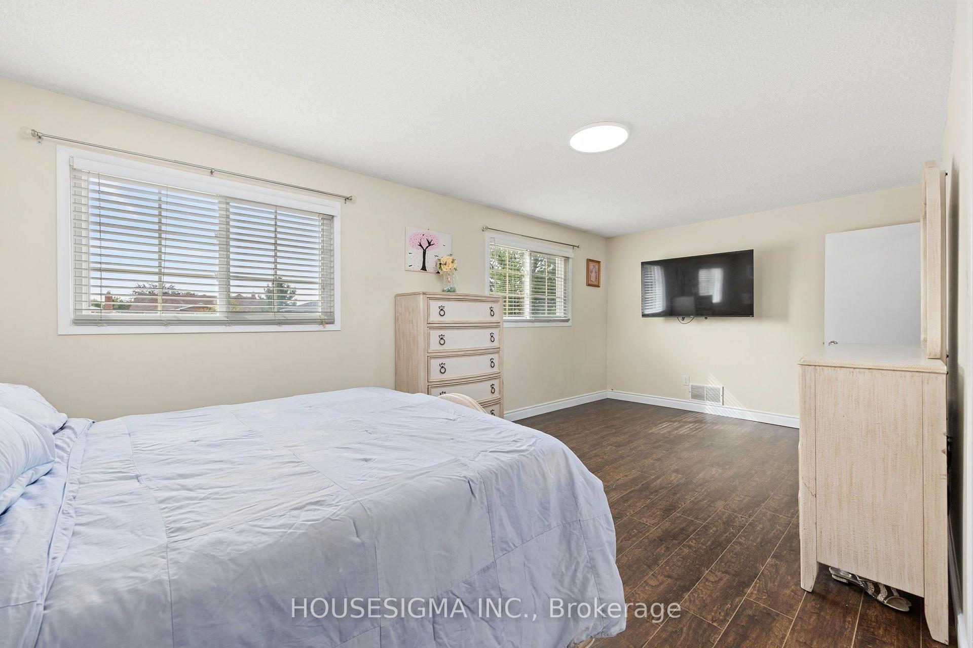 Photo 32 of 32 Ballycastle Crescent, Brampton, Heart Lake West — HOMEH