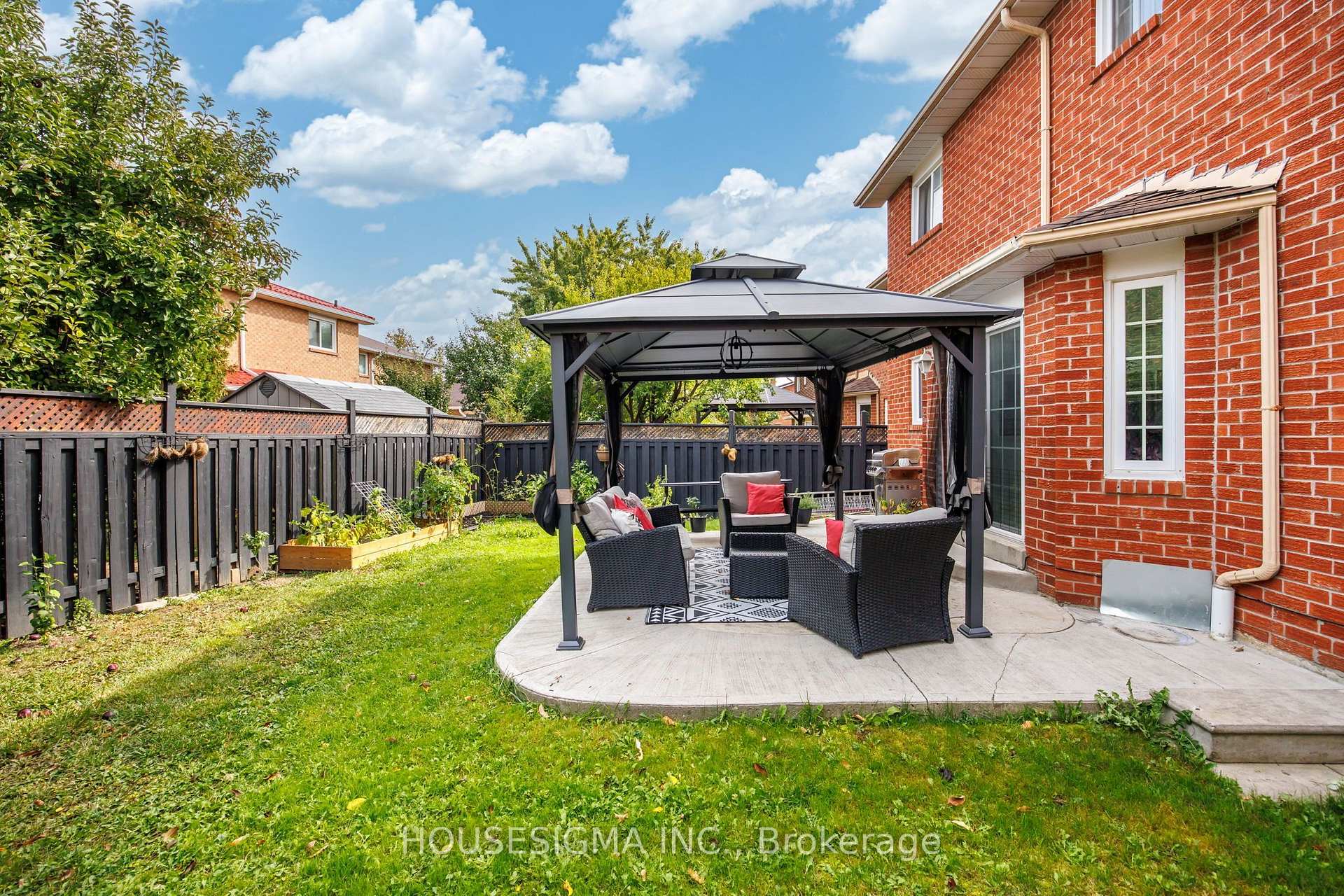 Photo 36 of 32 Ballycastle Crescent, Brampton, Heart Lake West — HOMEH